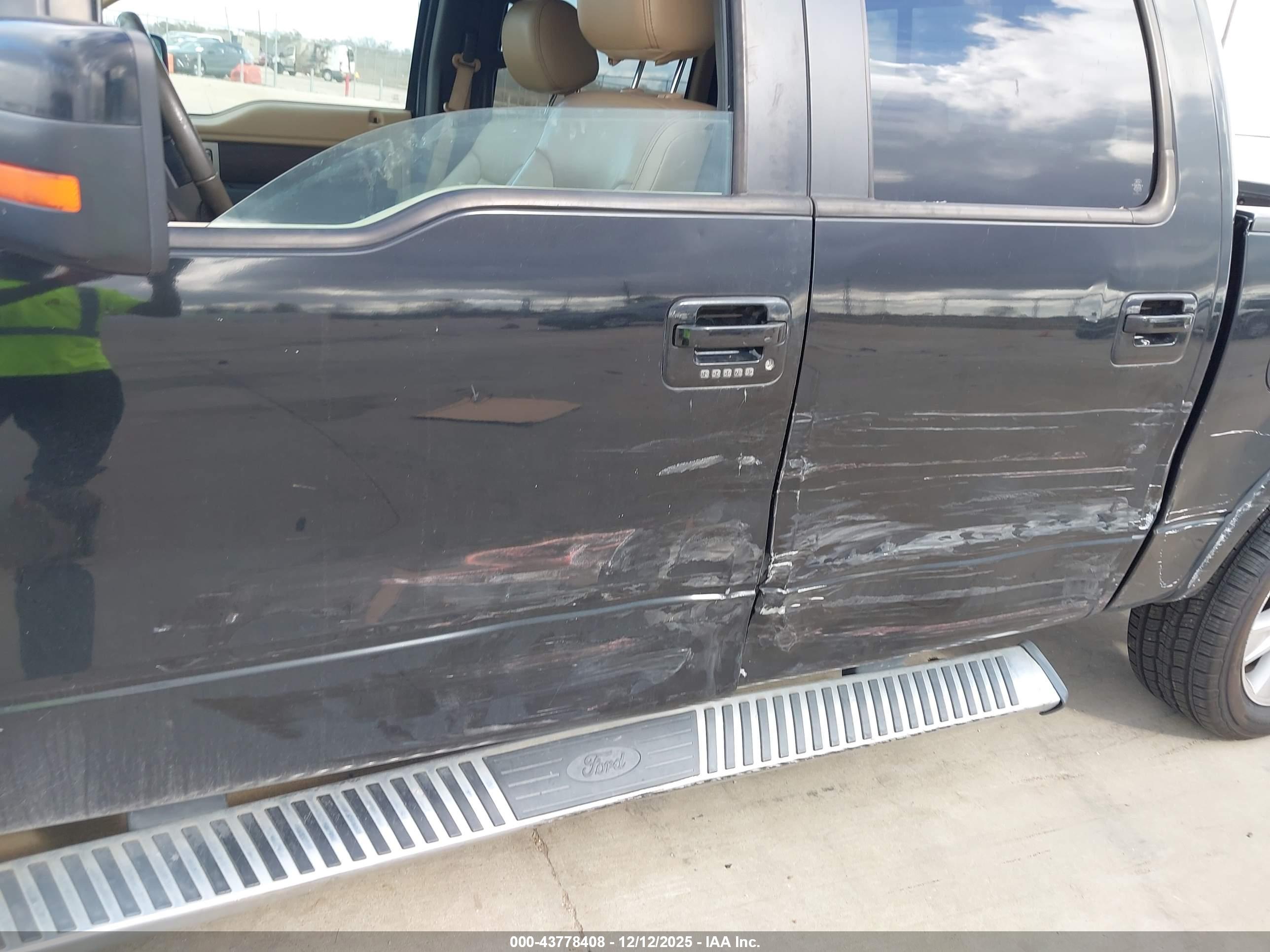 FORD F-150 image 6