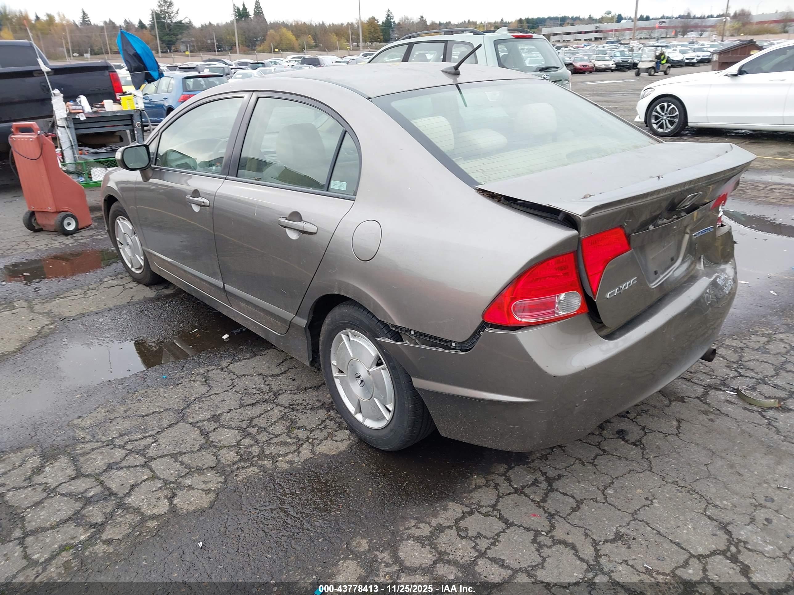 HONDA CIVIC image 3