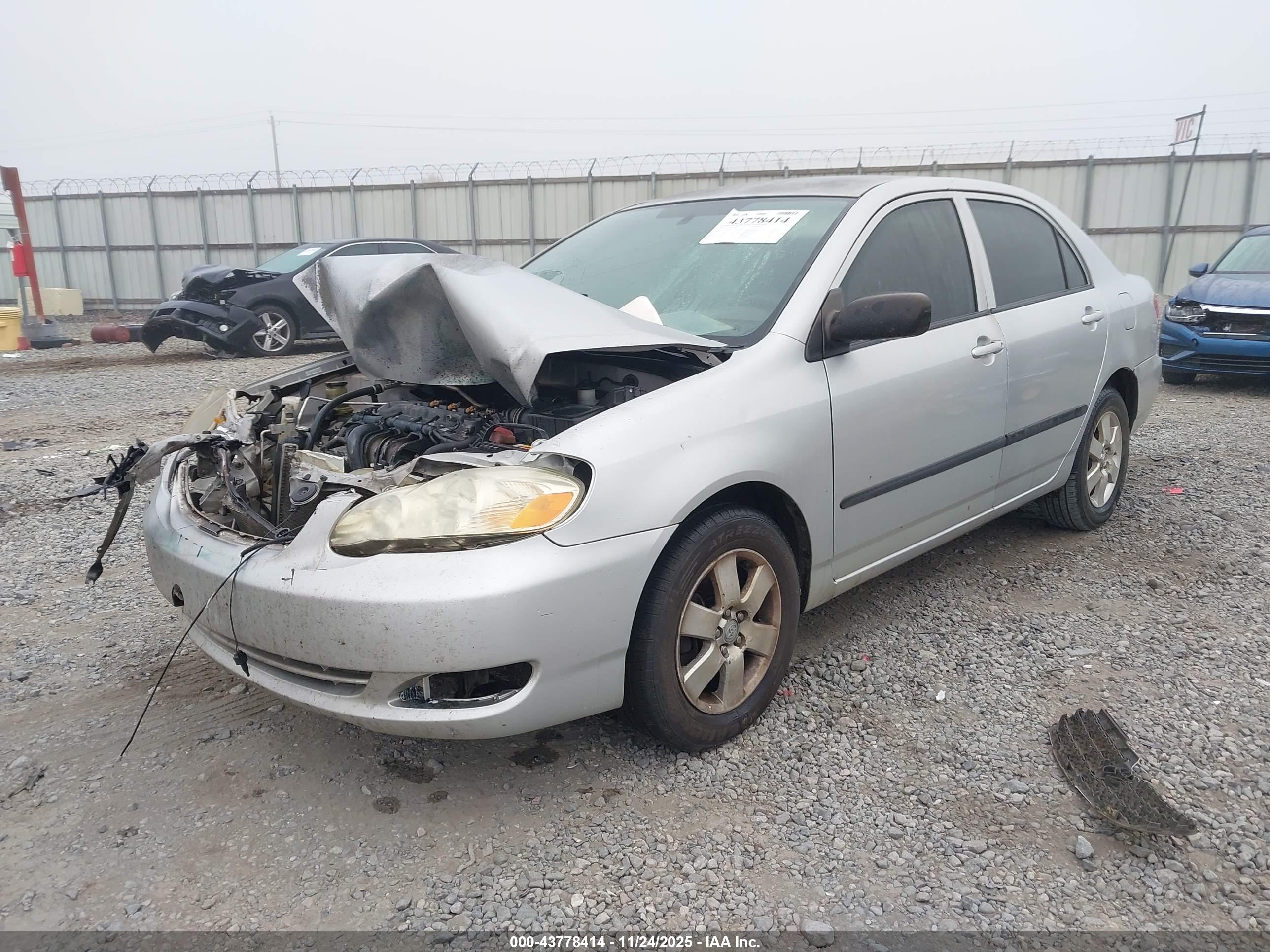 TOYOTA COROLLA image 2