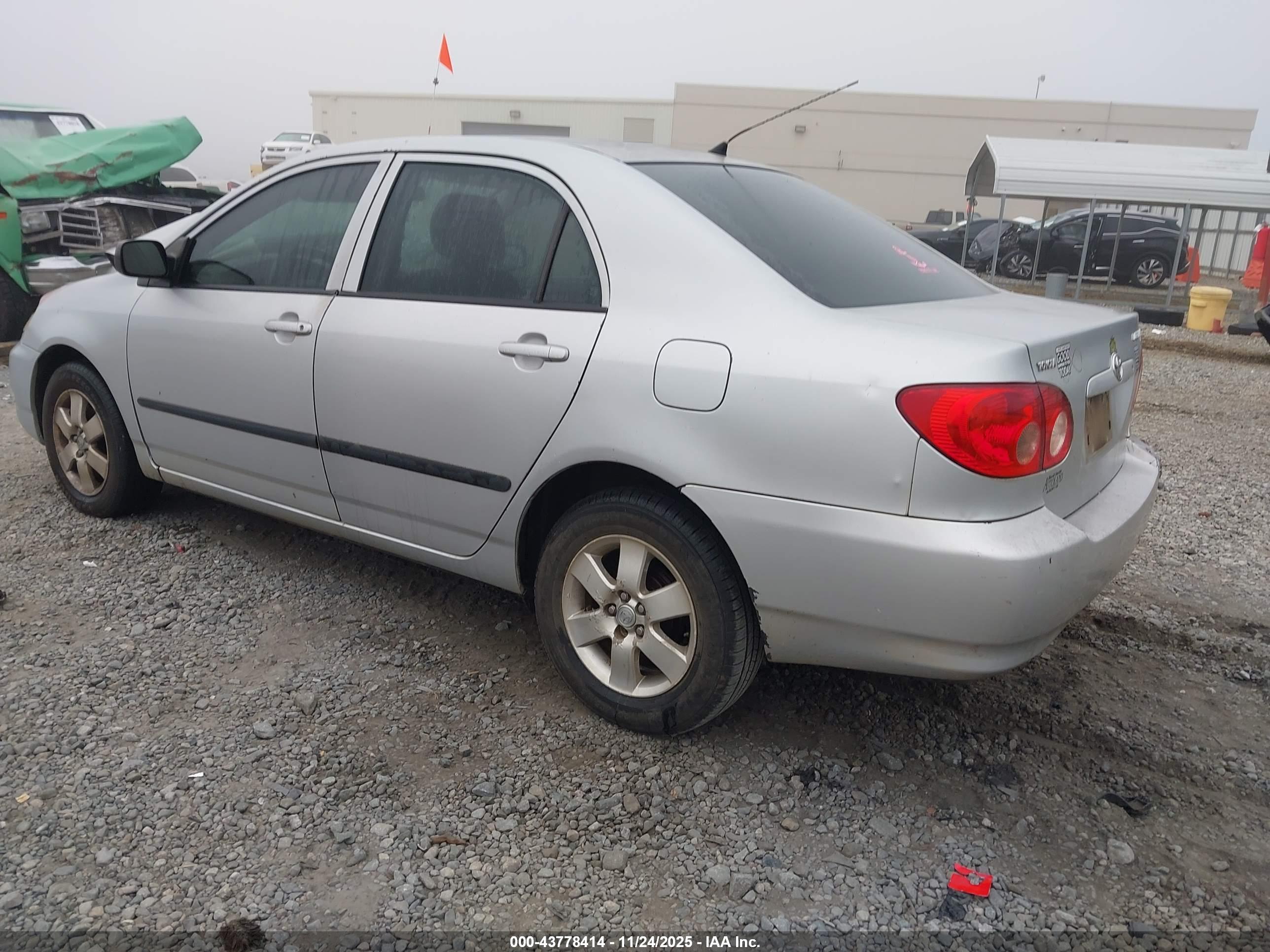 TOYOTA COROLLA image 3