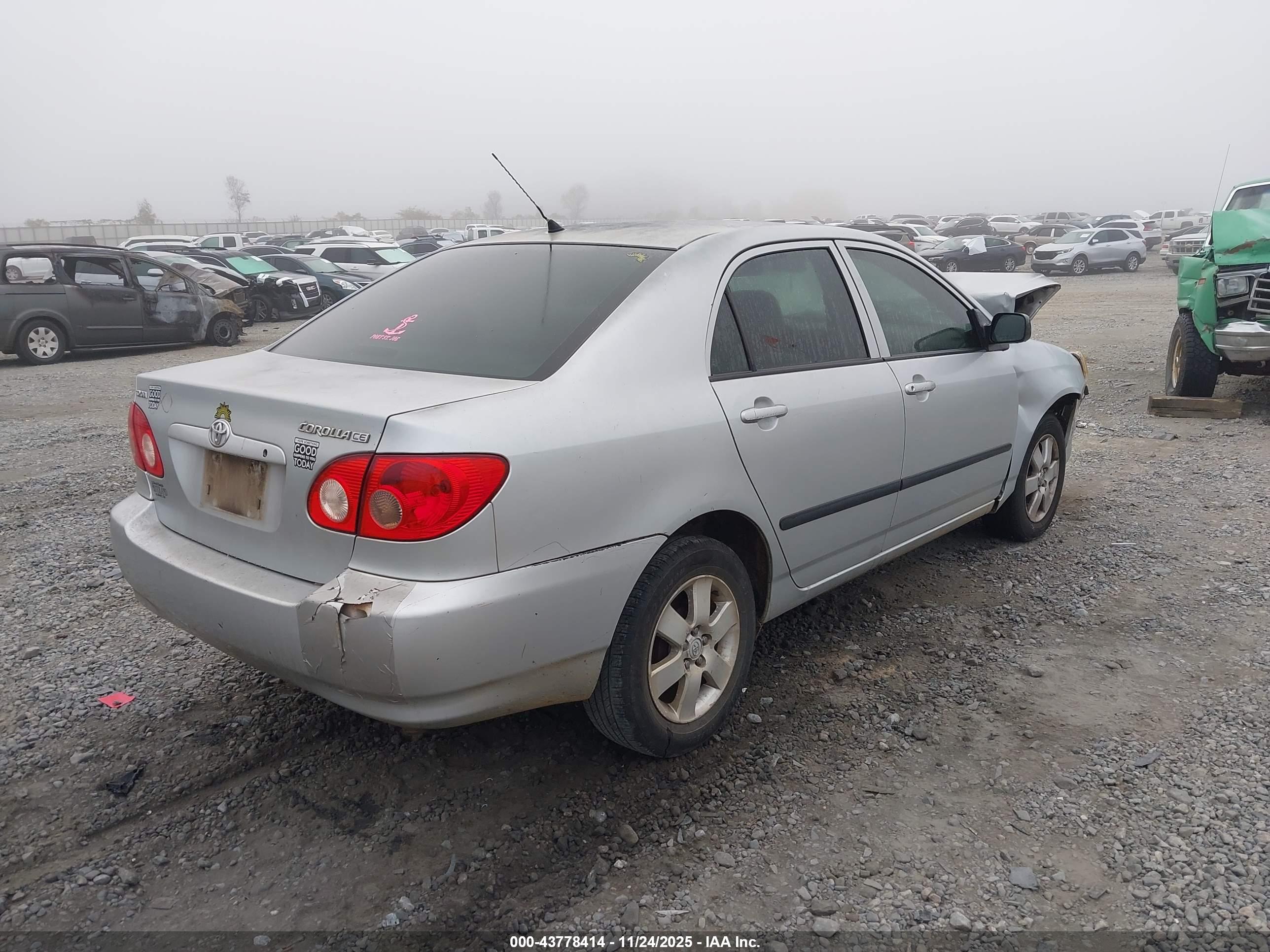 TOYOTA COROLLA image 4