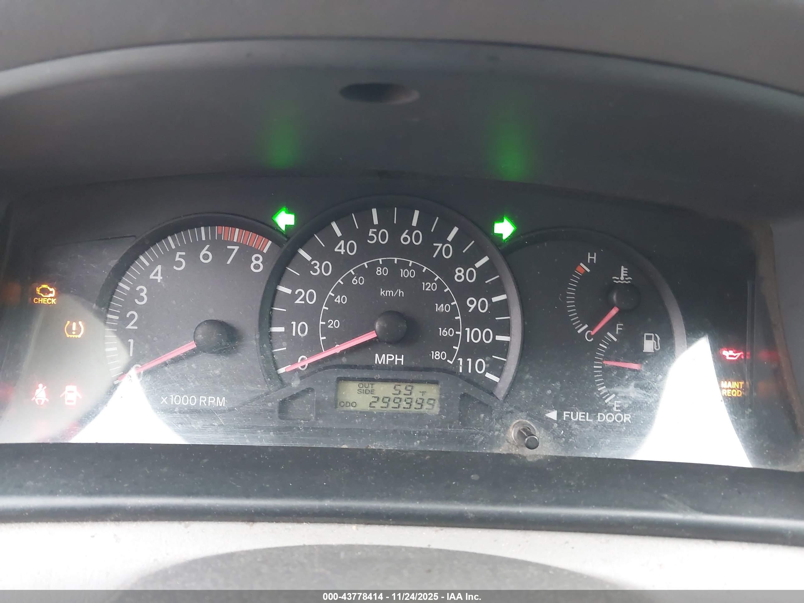TOYOTA COROLLA image 7