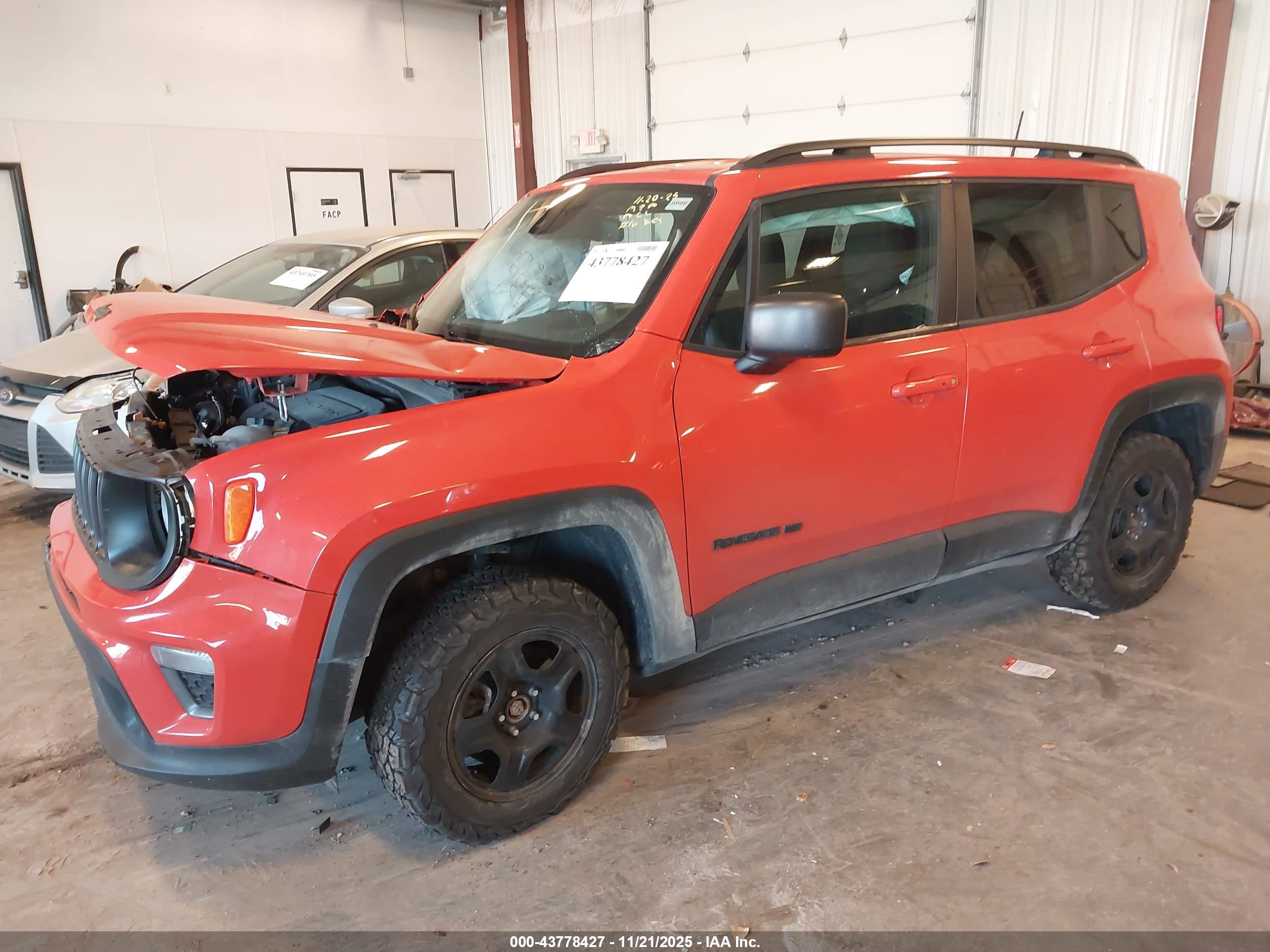 JEEP RENEGADE image 2