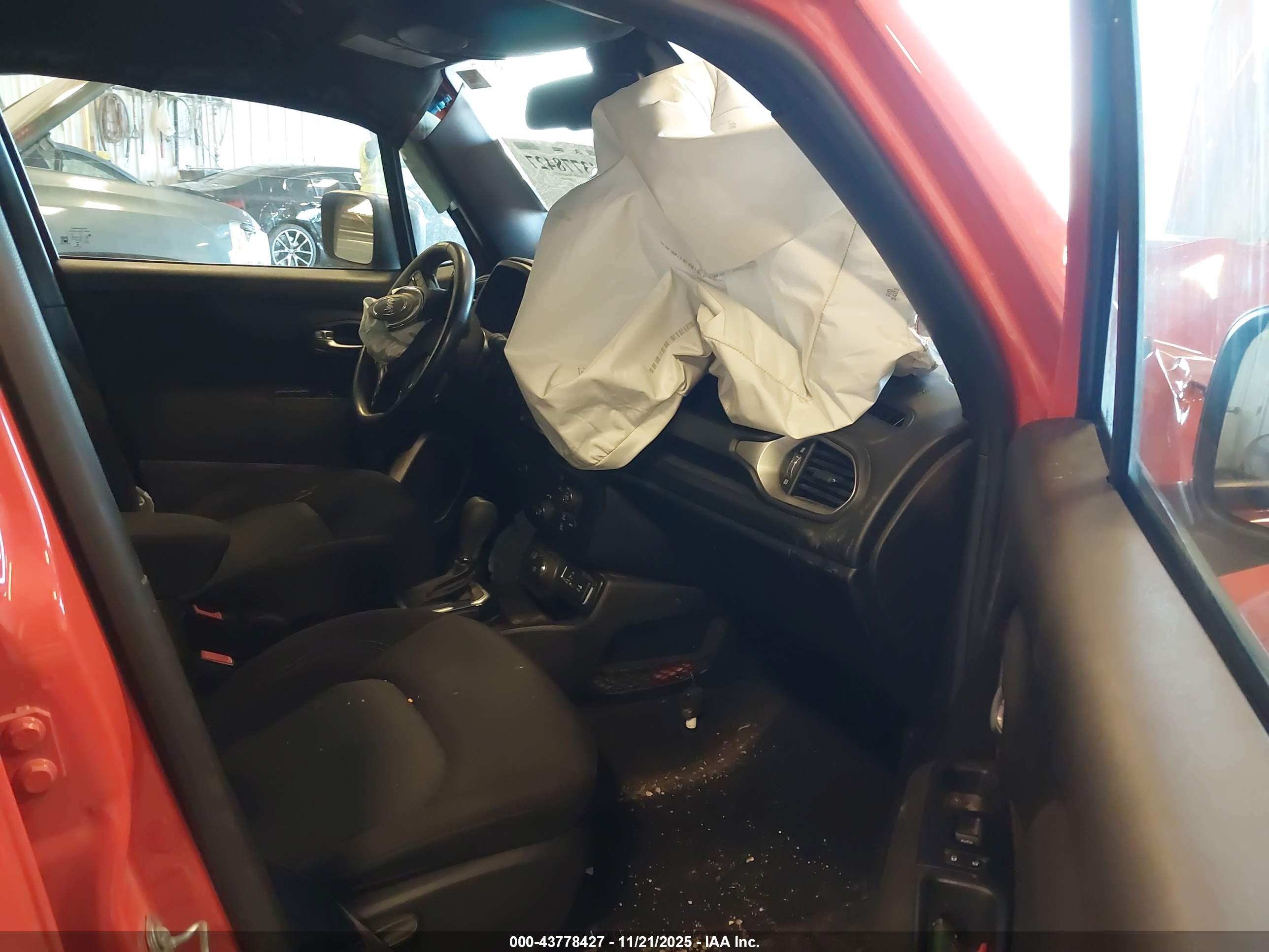 JEEP RENEGADE image 5