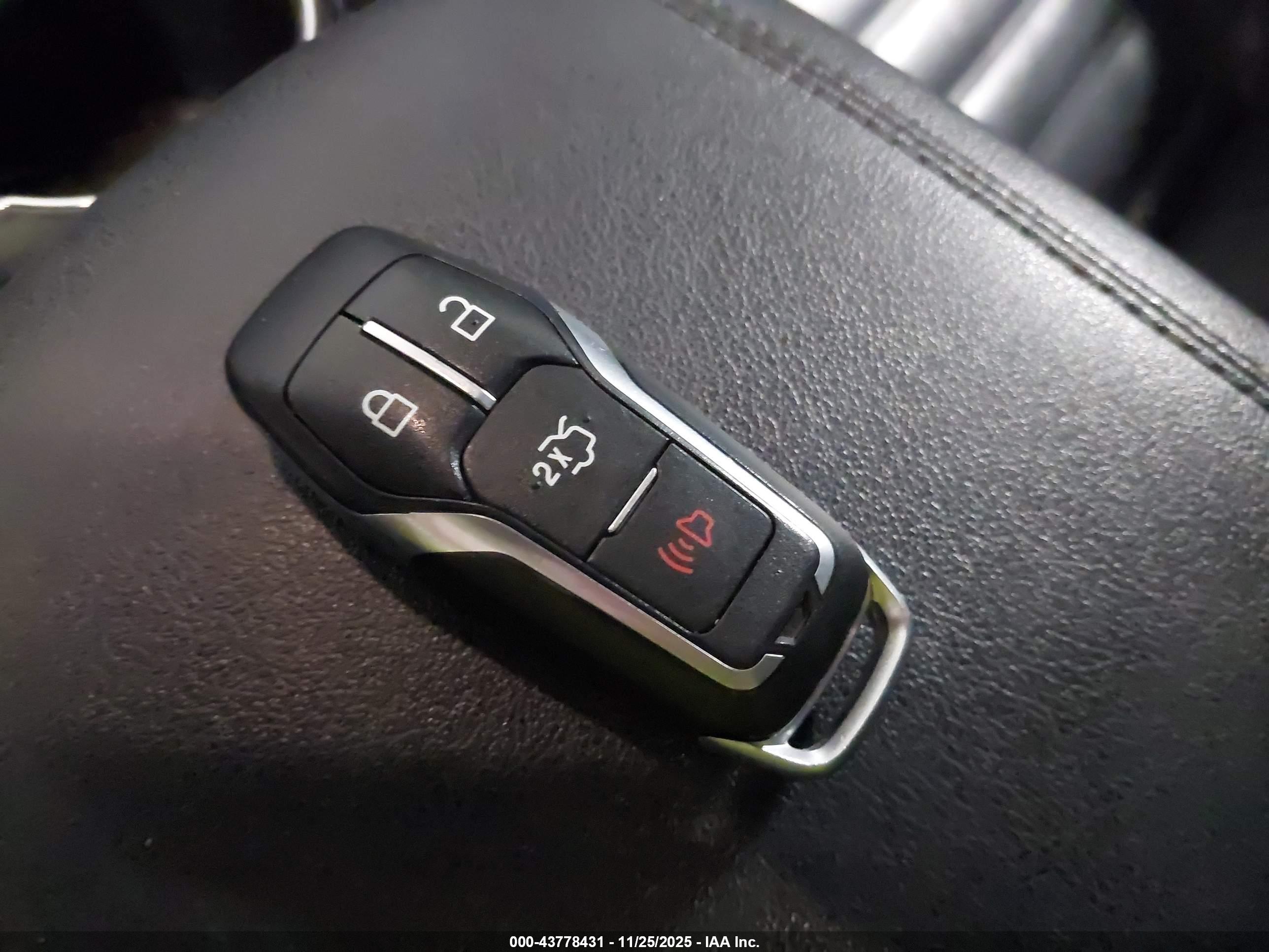 FORD EDGE image 11