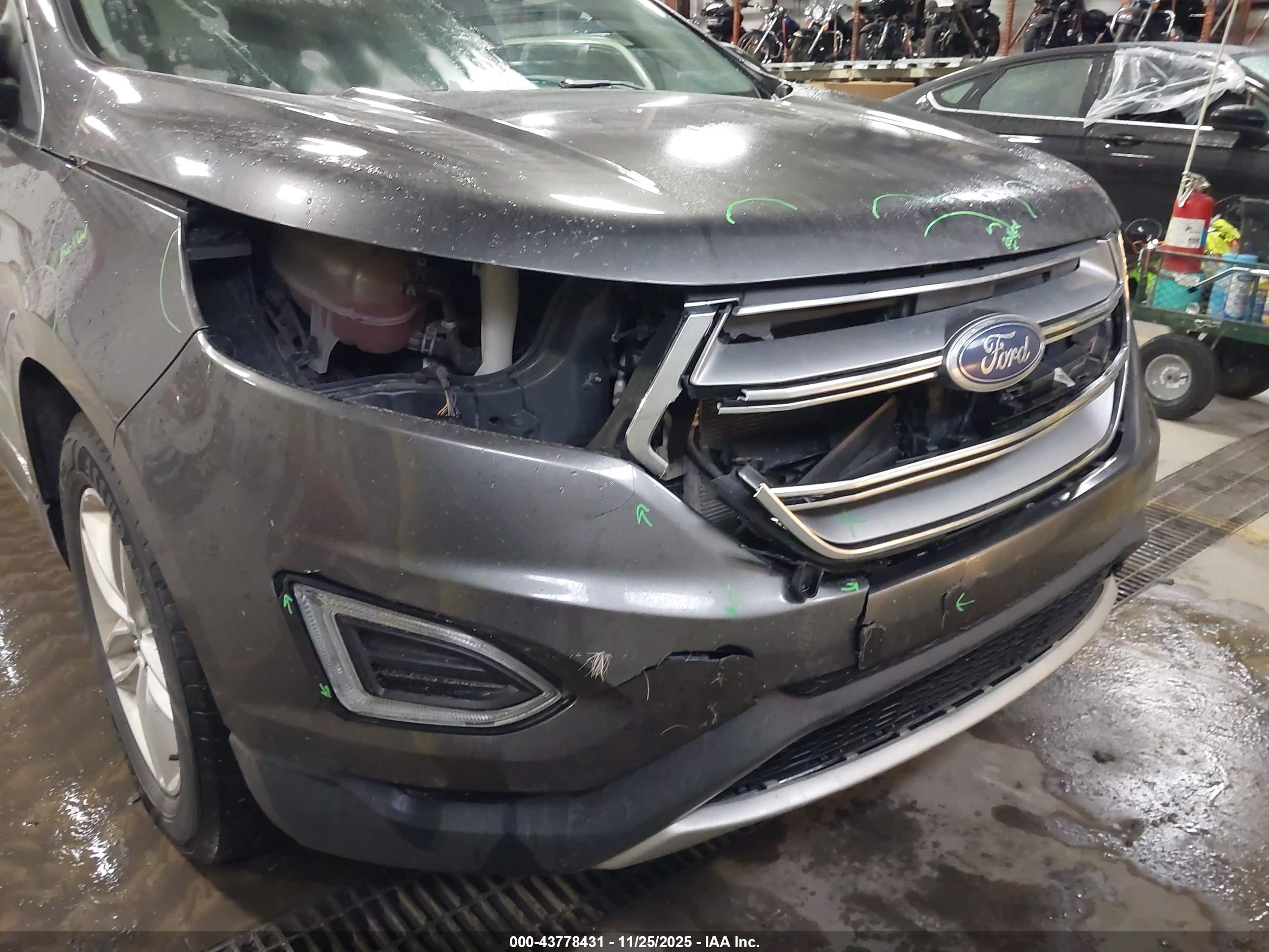 FORD EDGE image 6