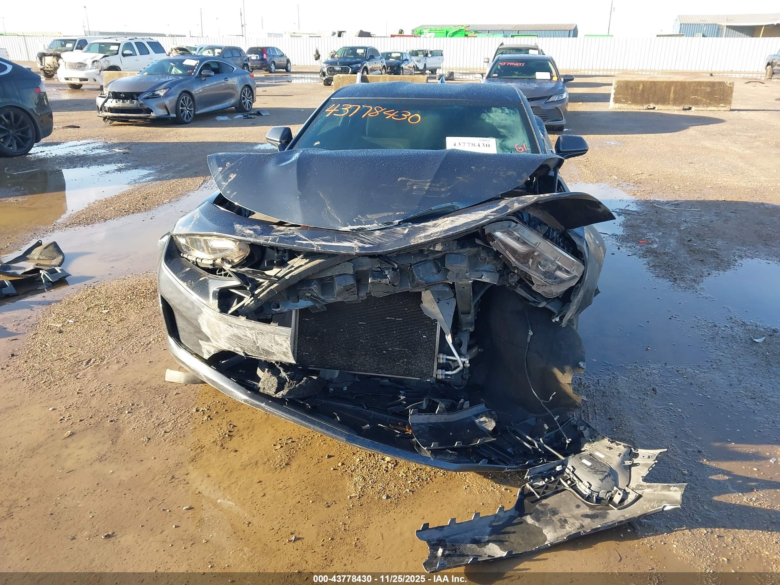 CHEVROLET CAMARO image 6