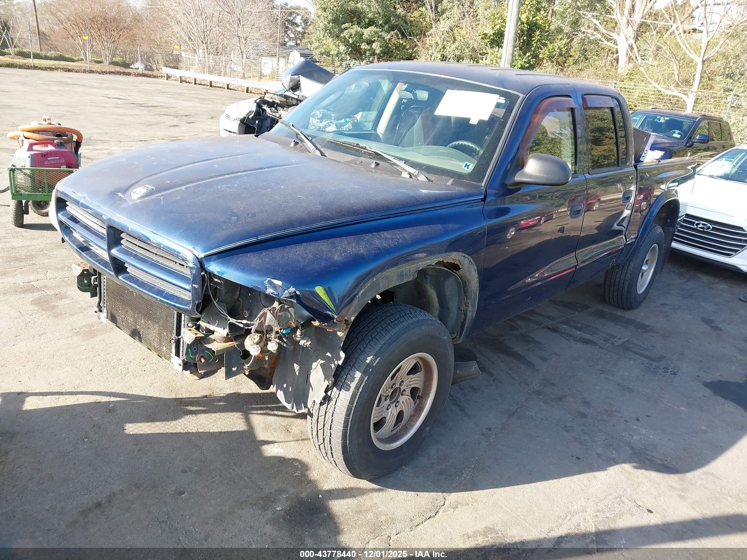 DODGE DAKOTA image 2