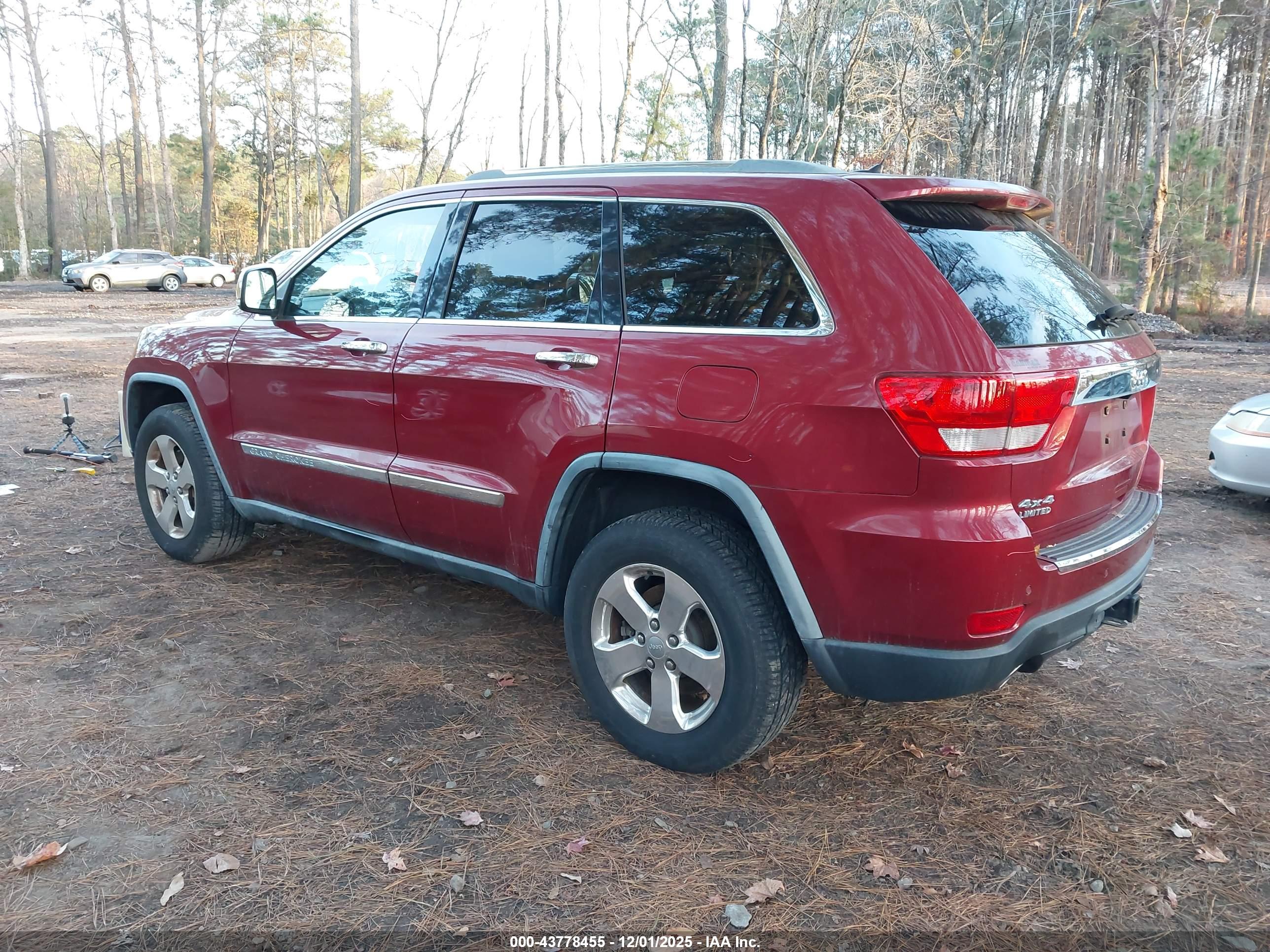 JEEP GRAND image 3