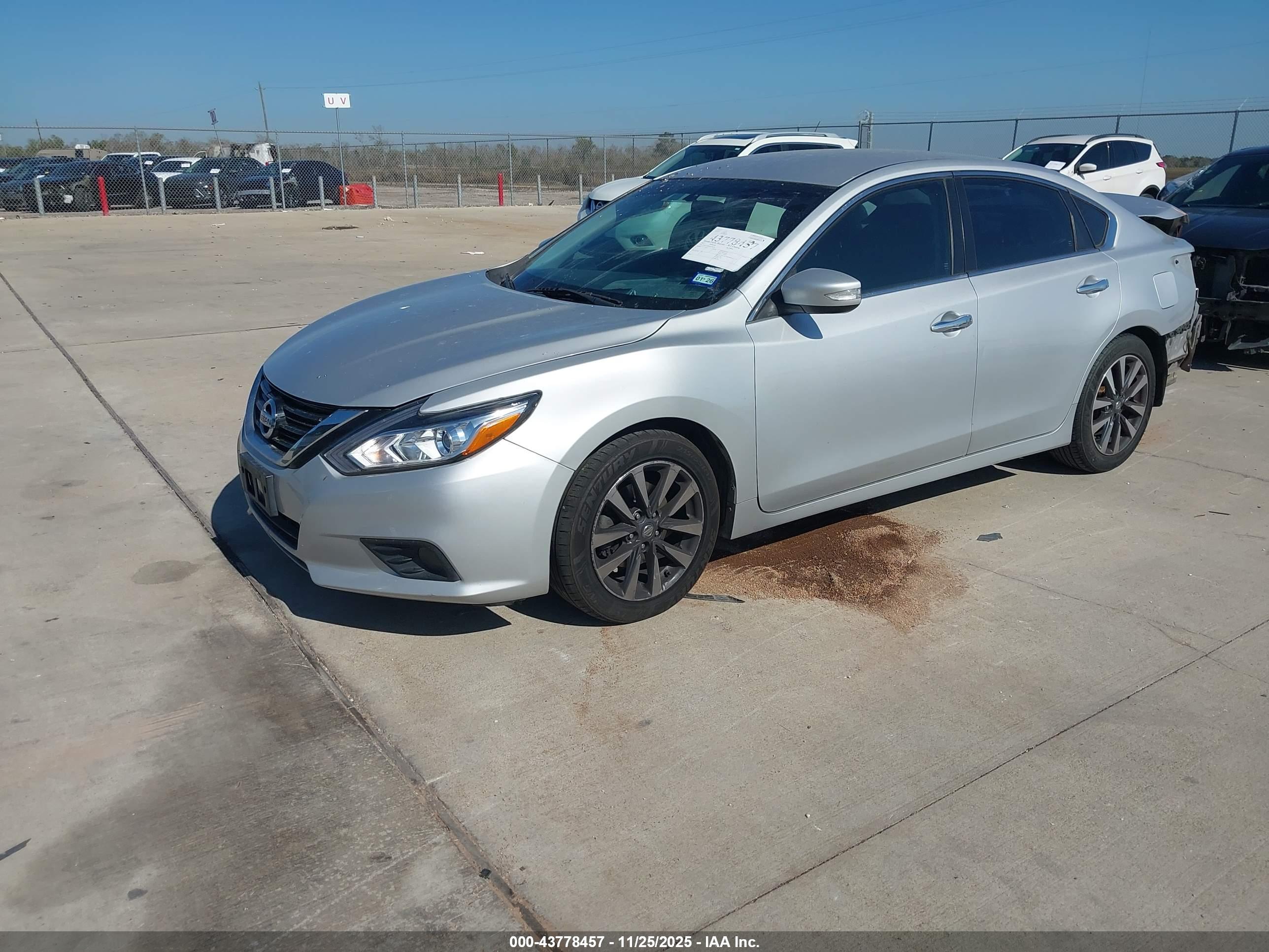 NISSAN ALTIMA image 2