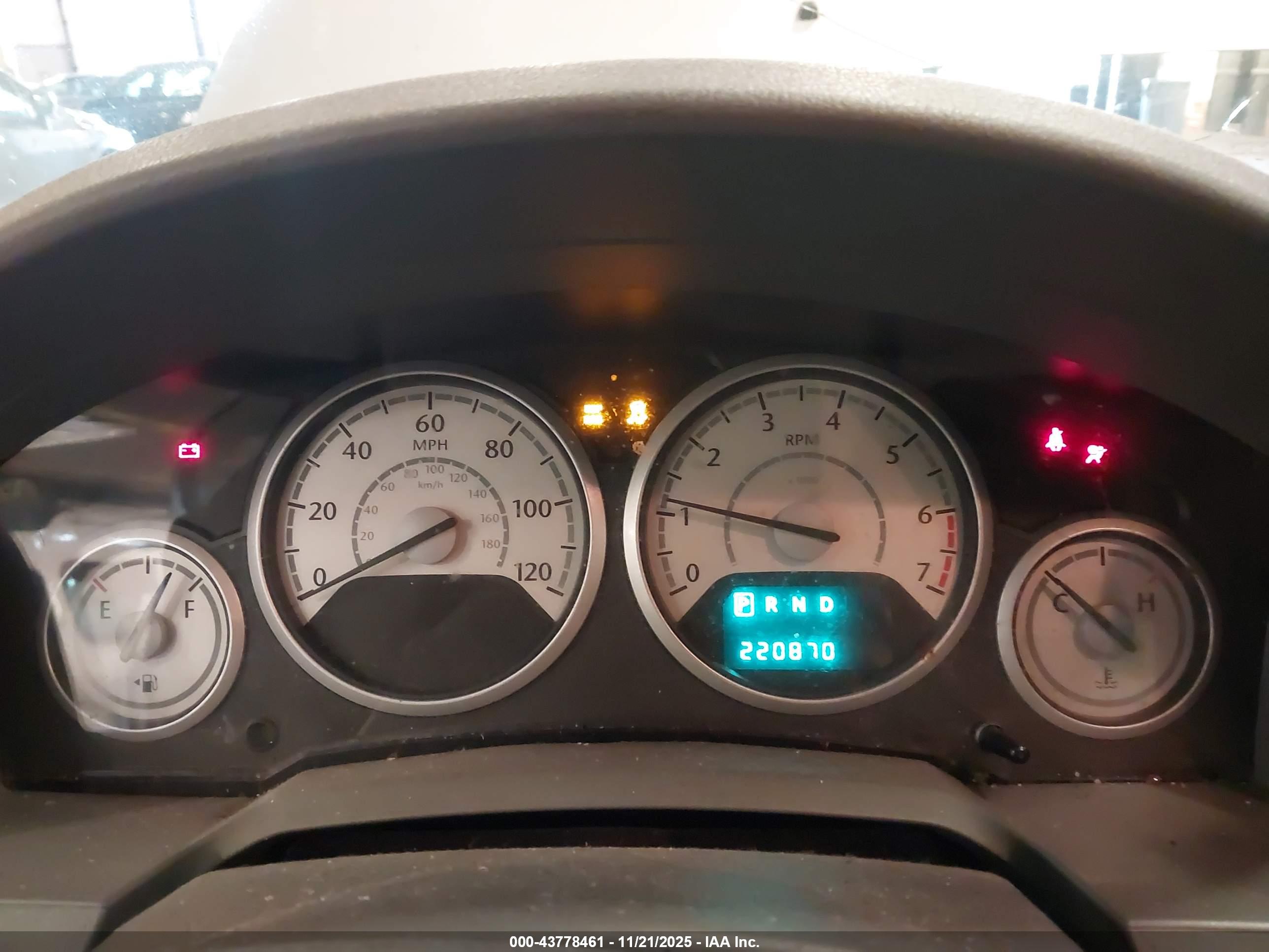 CHRYSLER TOWN image 7