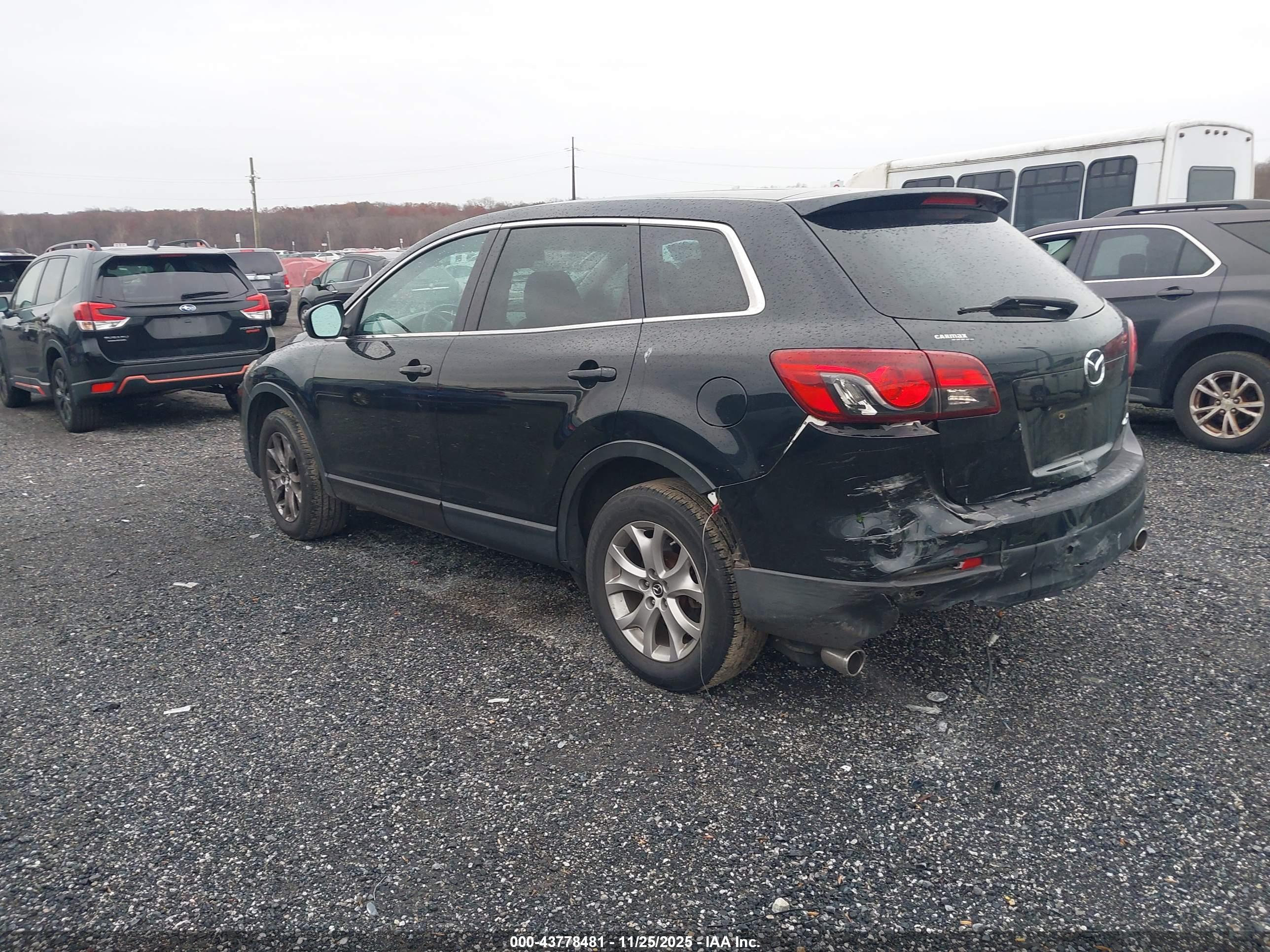 MAZDA CX-9 image 3