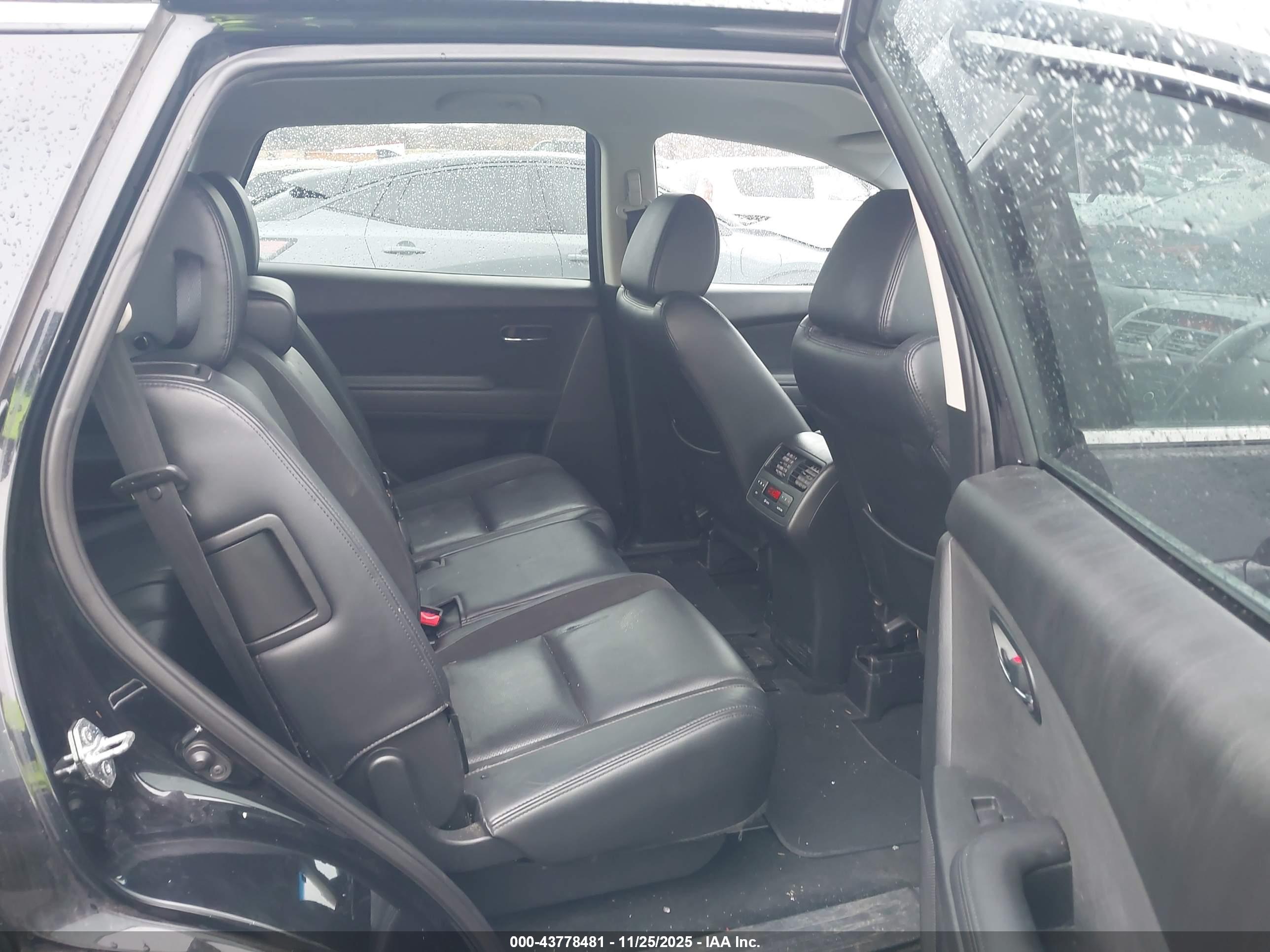 MAZDA CX-9 image 8