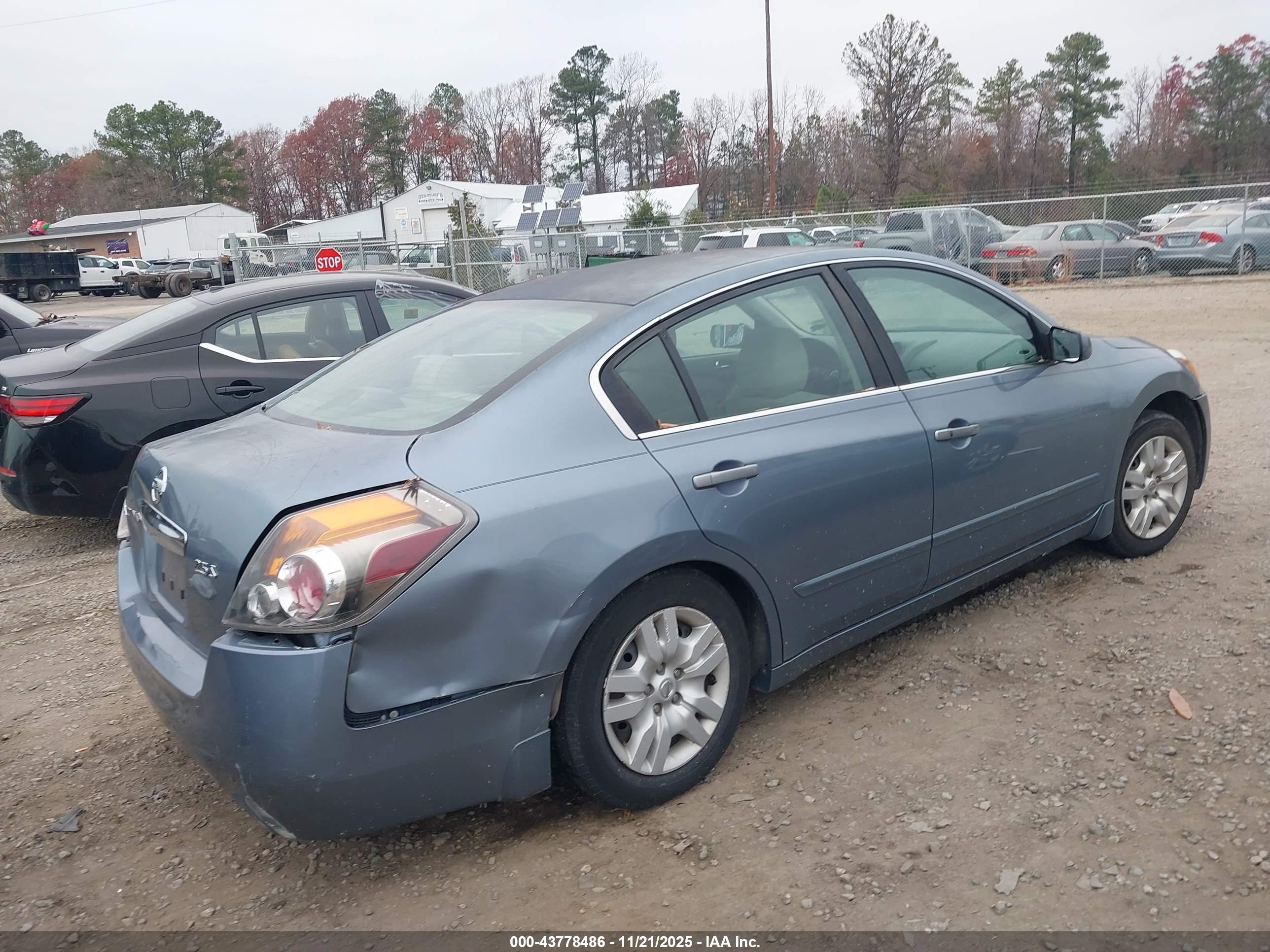 NISSAN ALTIMA image 4
