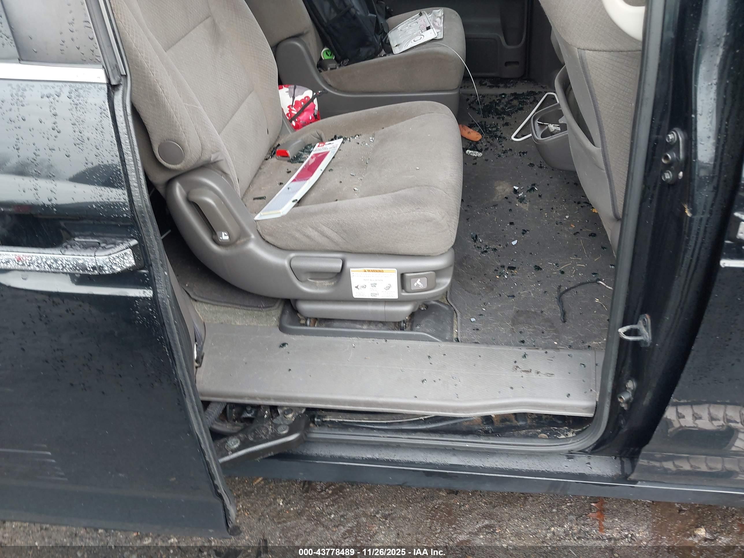 HONDA ODYSSEY image 8