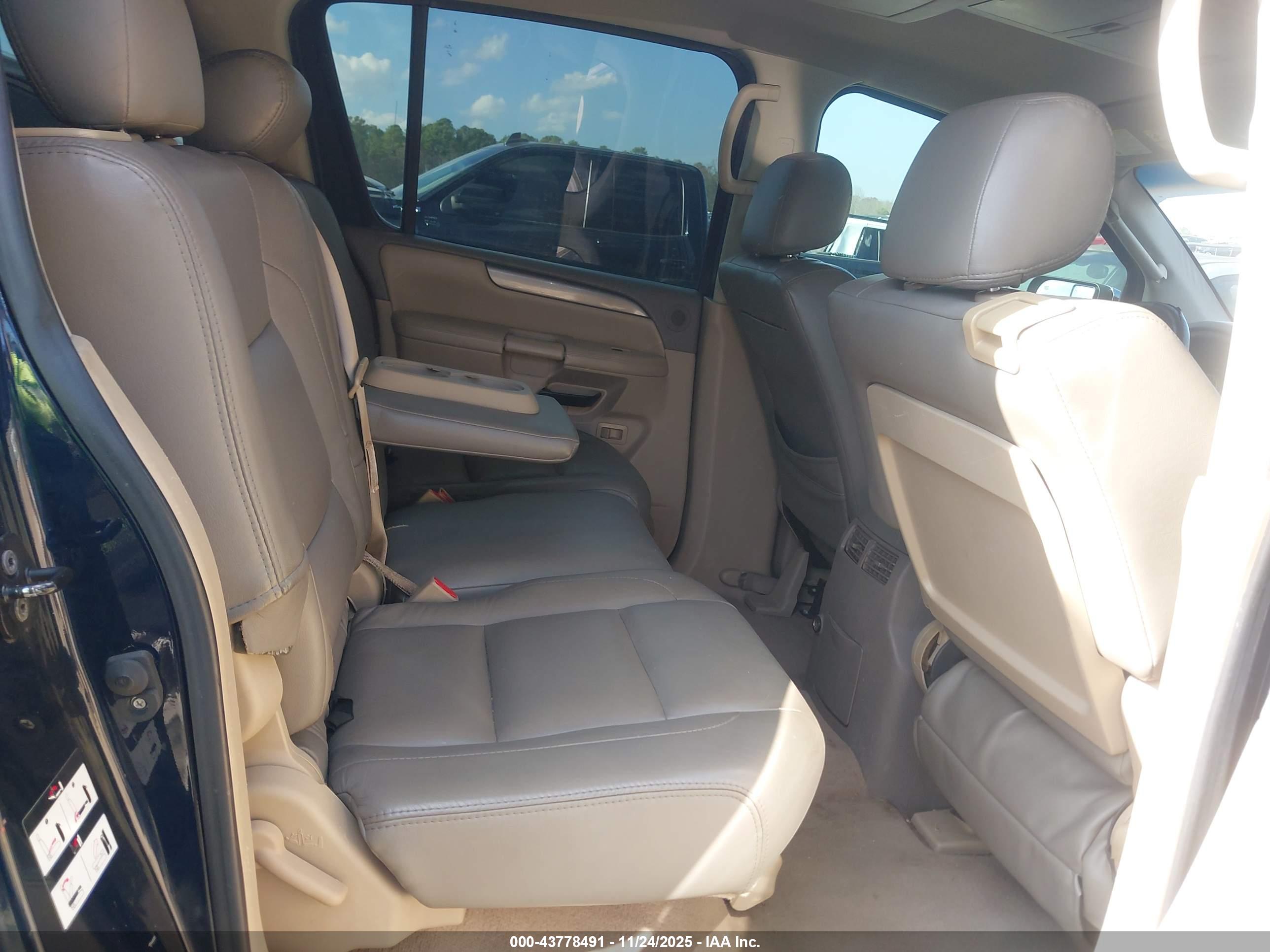 NISSAN ARMADA image 8
