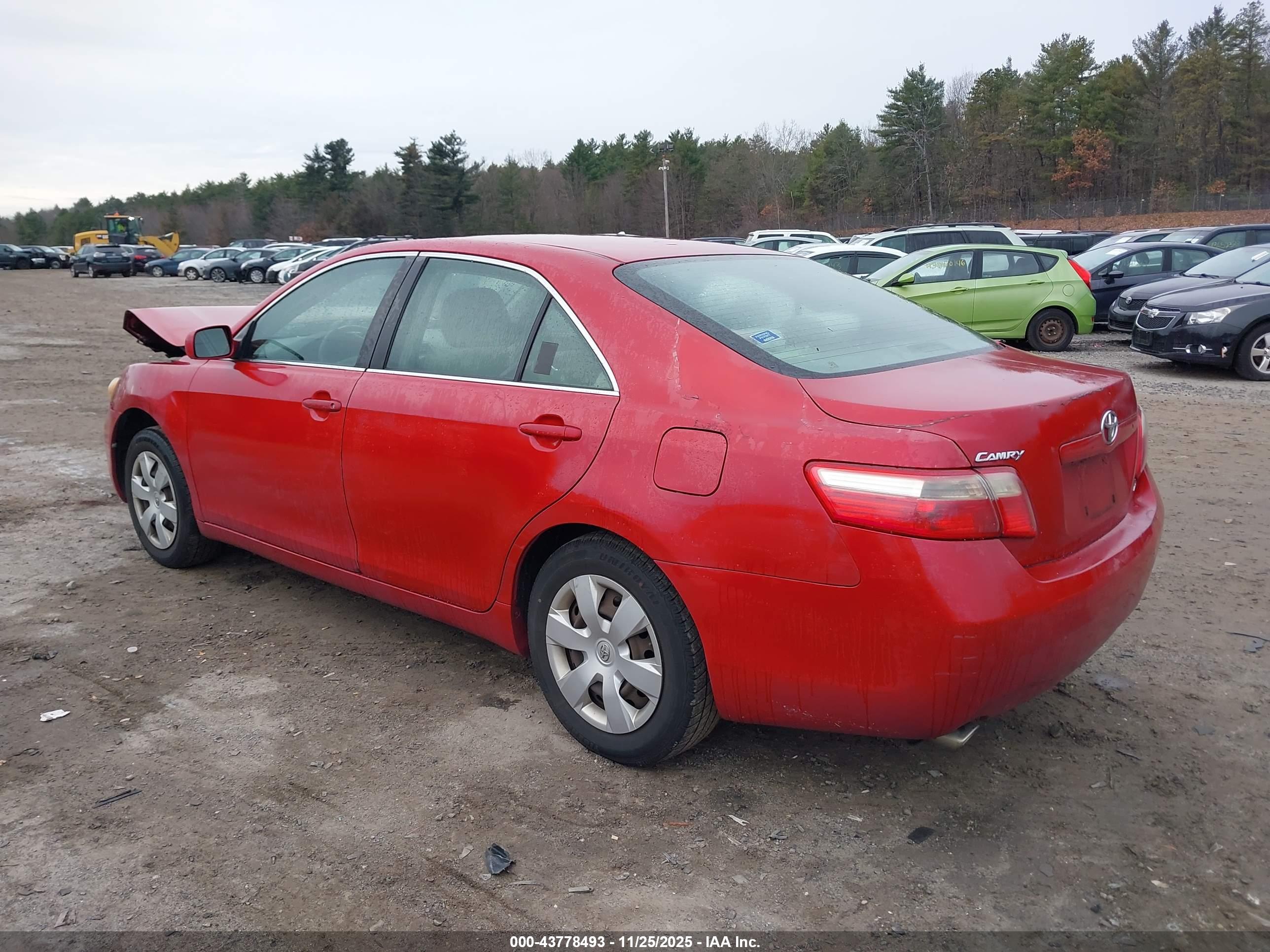 TOYOTA CAMRY image 3