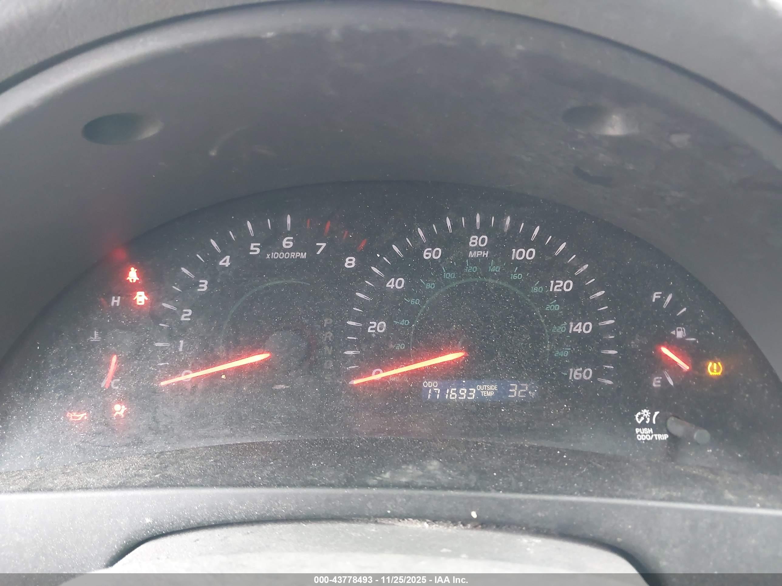 TOYOTA CAMRY image 7