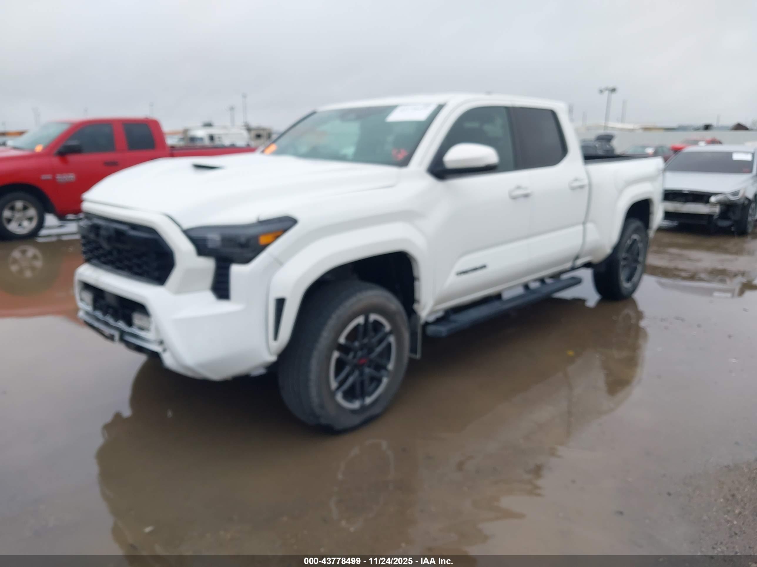 TOYOTA TACOMA image 2