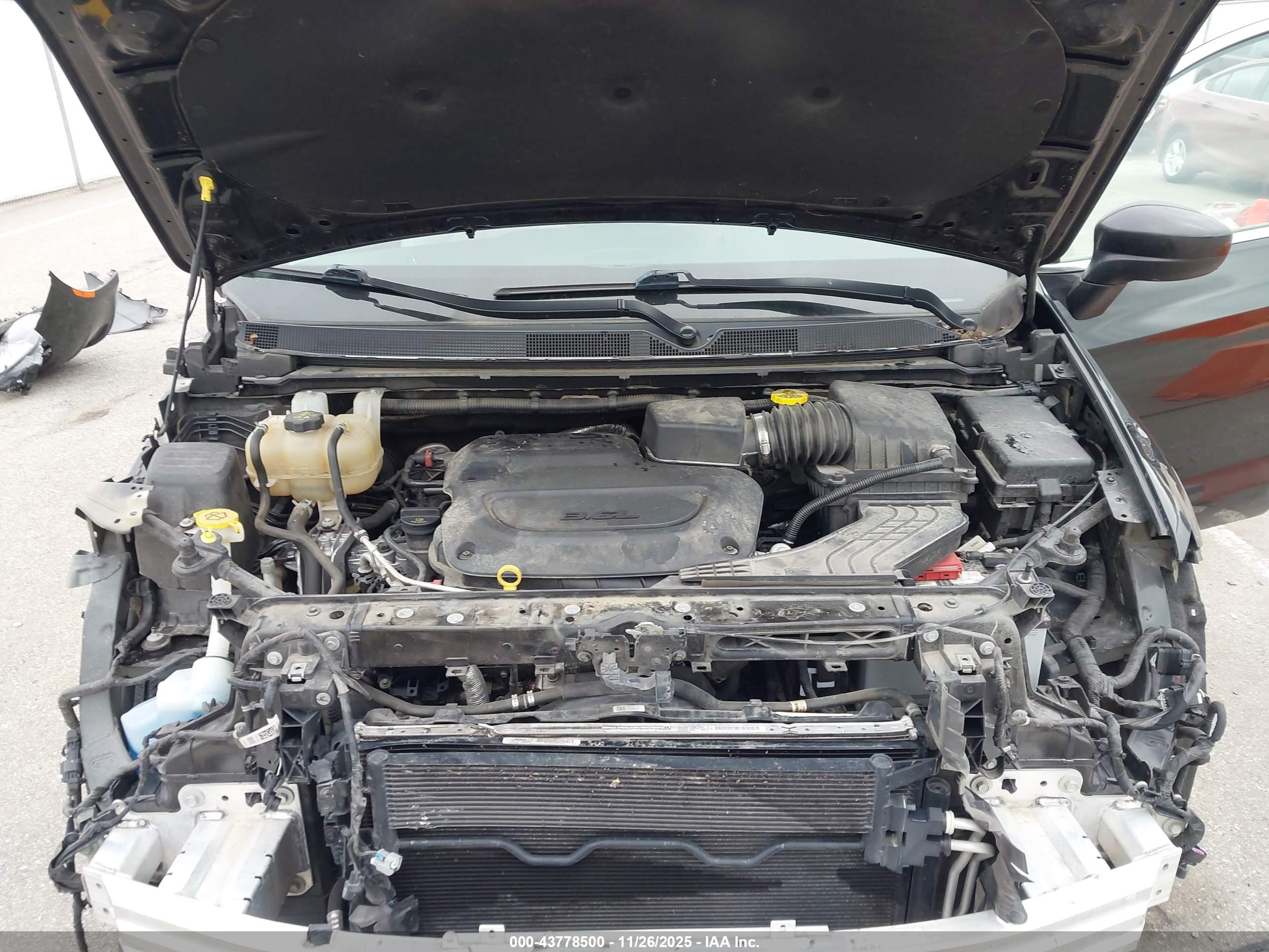CHRYSLER VOYAGER image 10
