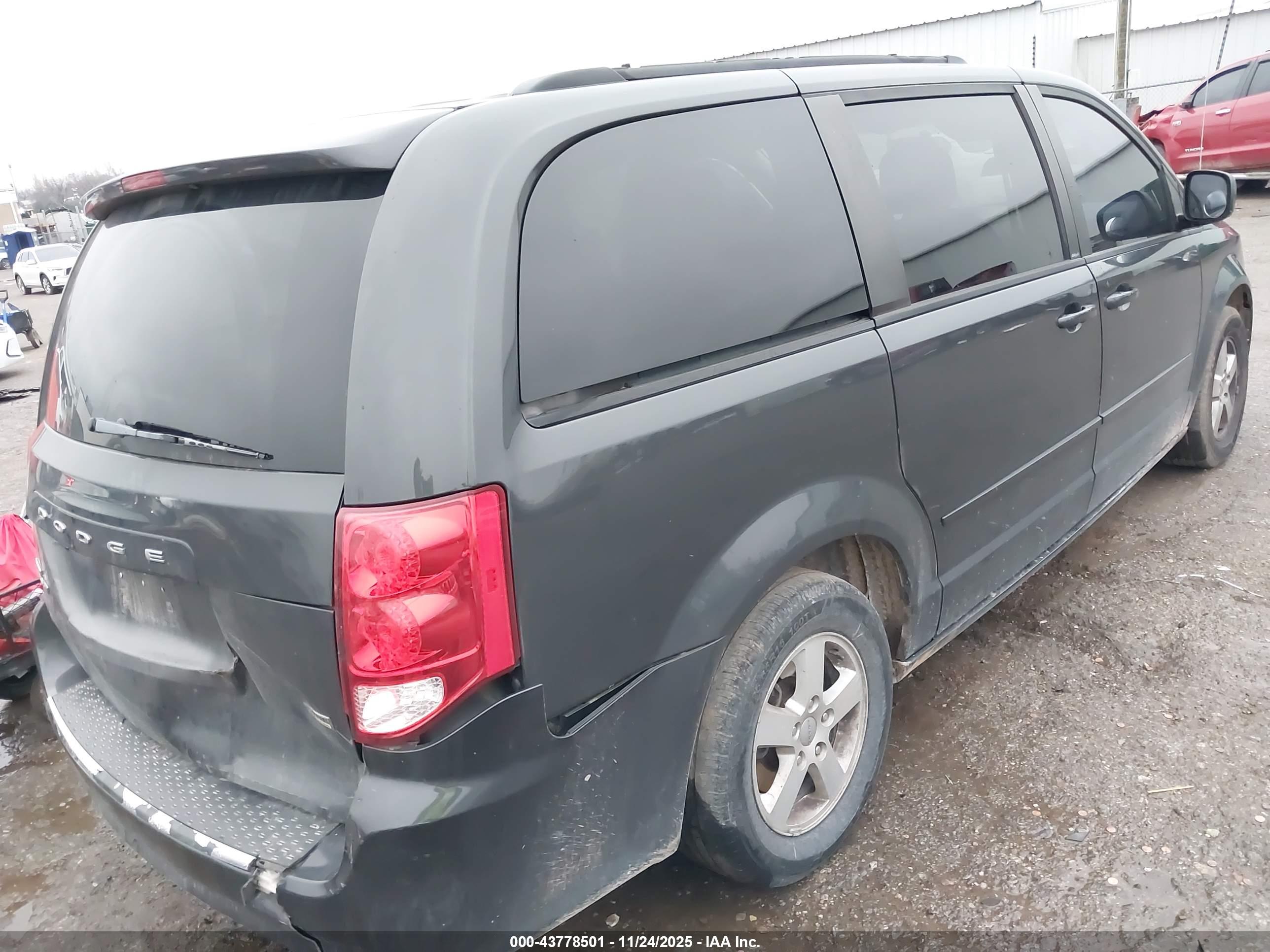 DODGE GRAND image 4