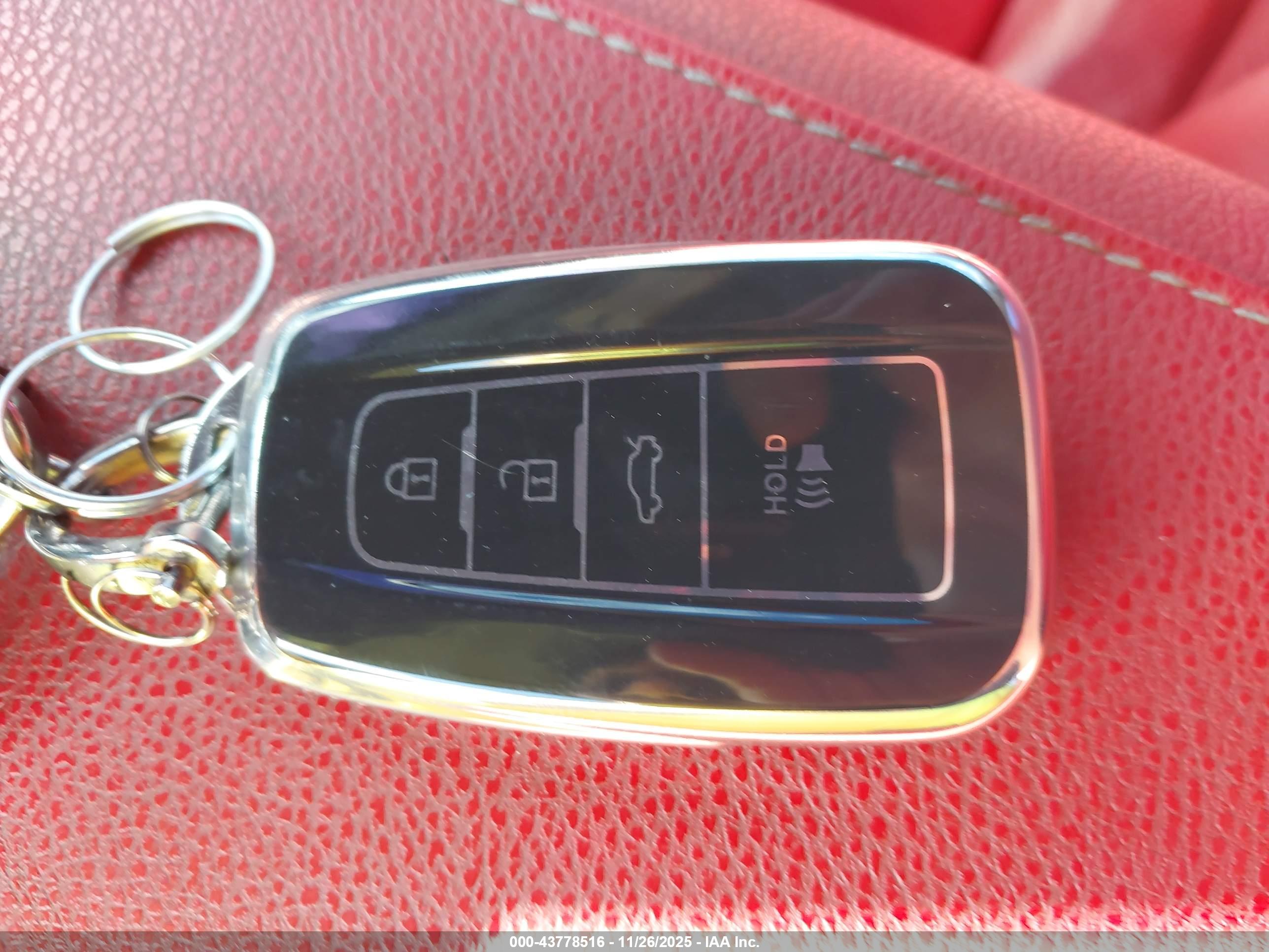 TOYOTA CAMRY image 11