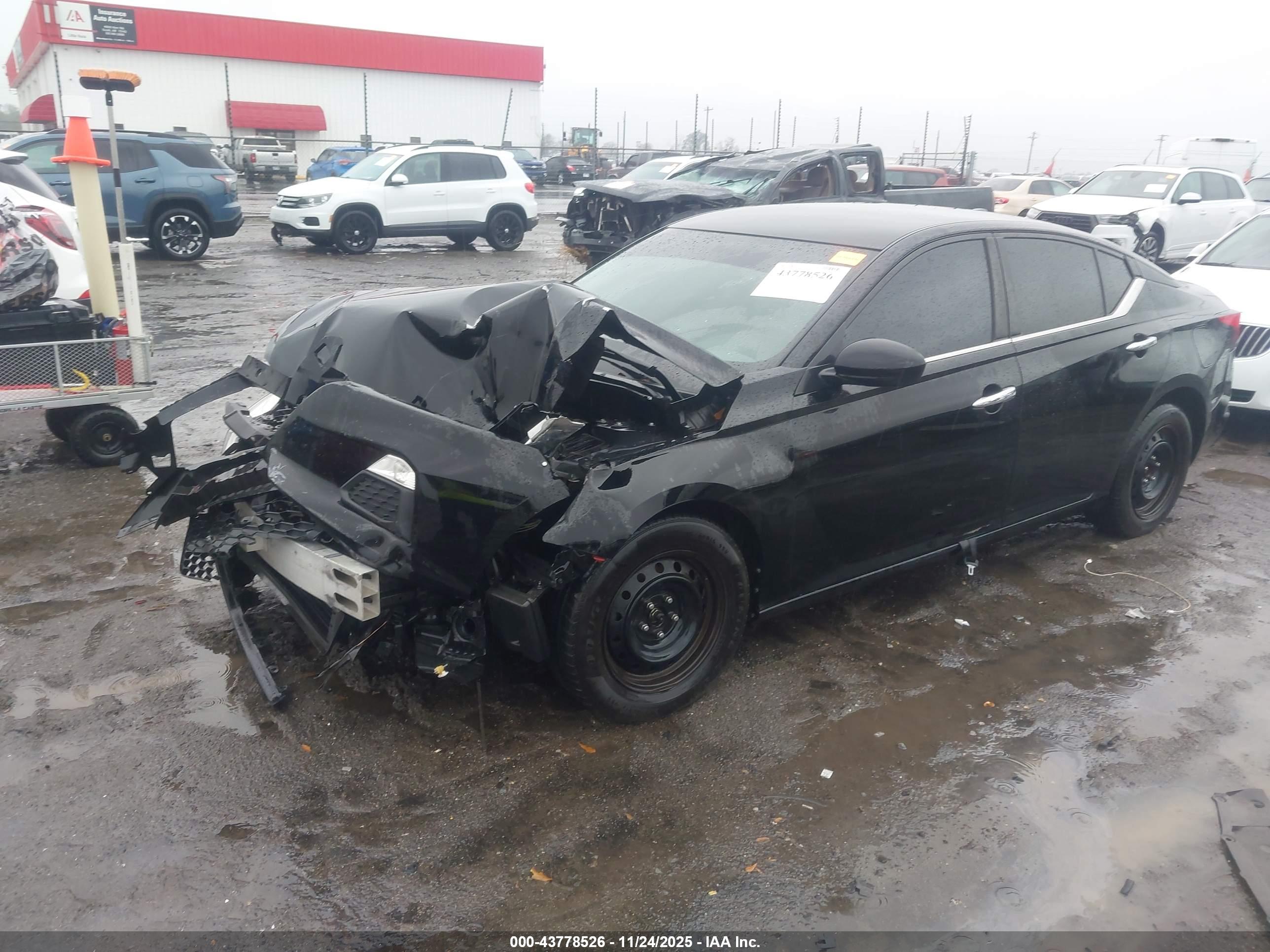 NISSAN ALTIMA image 2