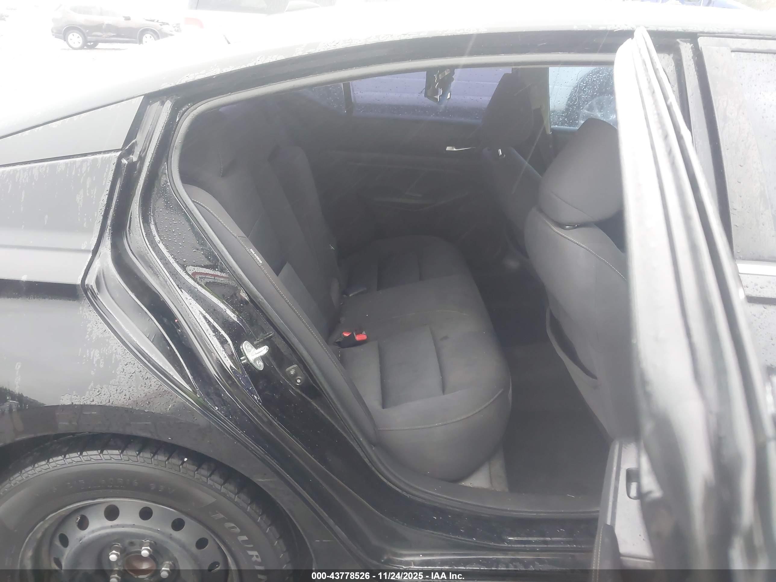 NISSAN ALTIMA image 8