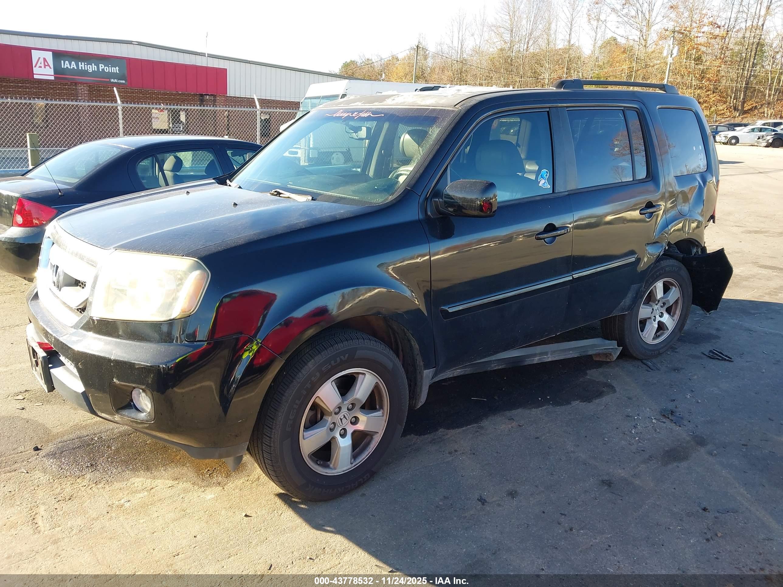 HONDA PILOT image 2