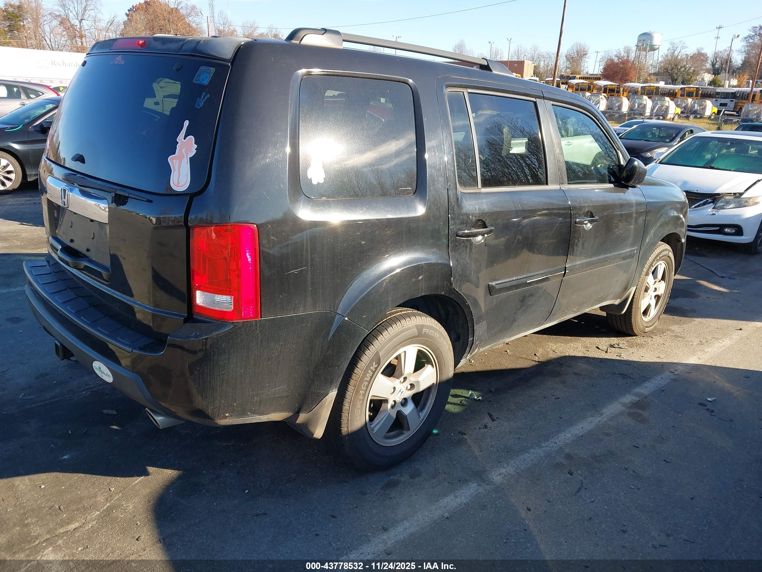 HONDA PILOT image 4