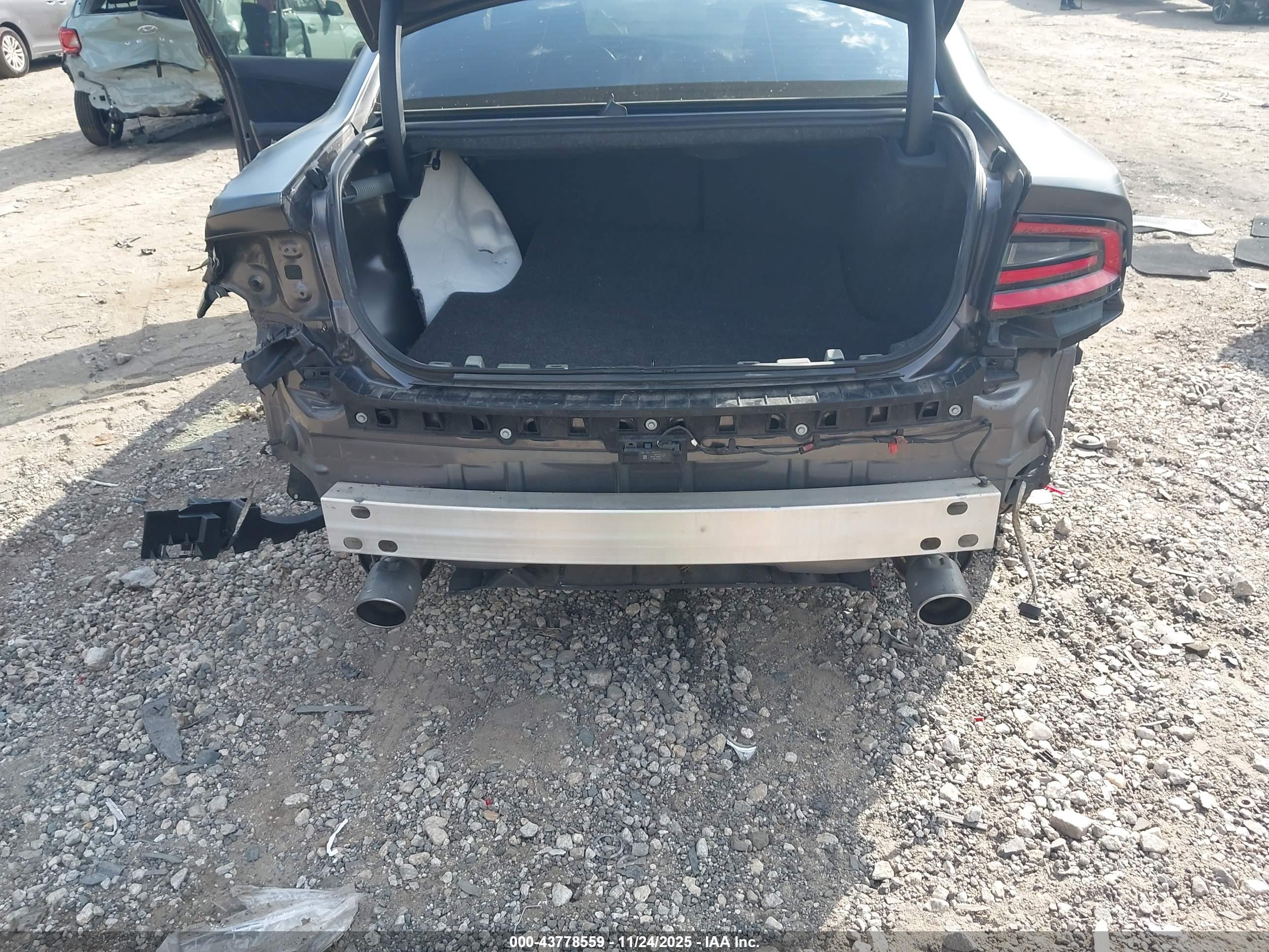 DODGE CHARGER image 6