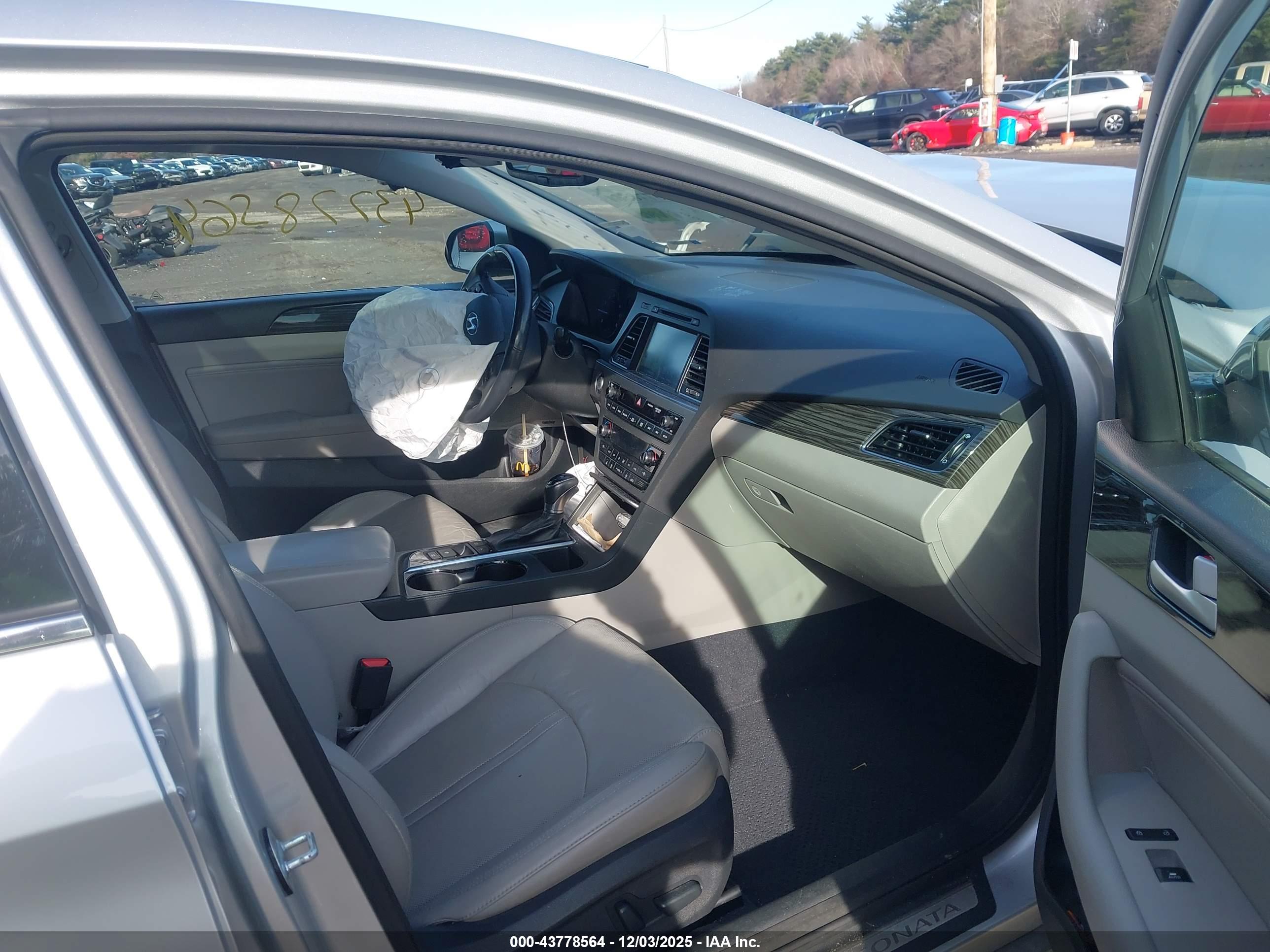 HYUNDAI SONATA image 5