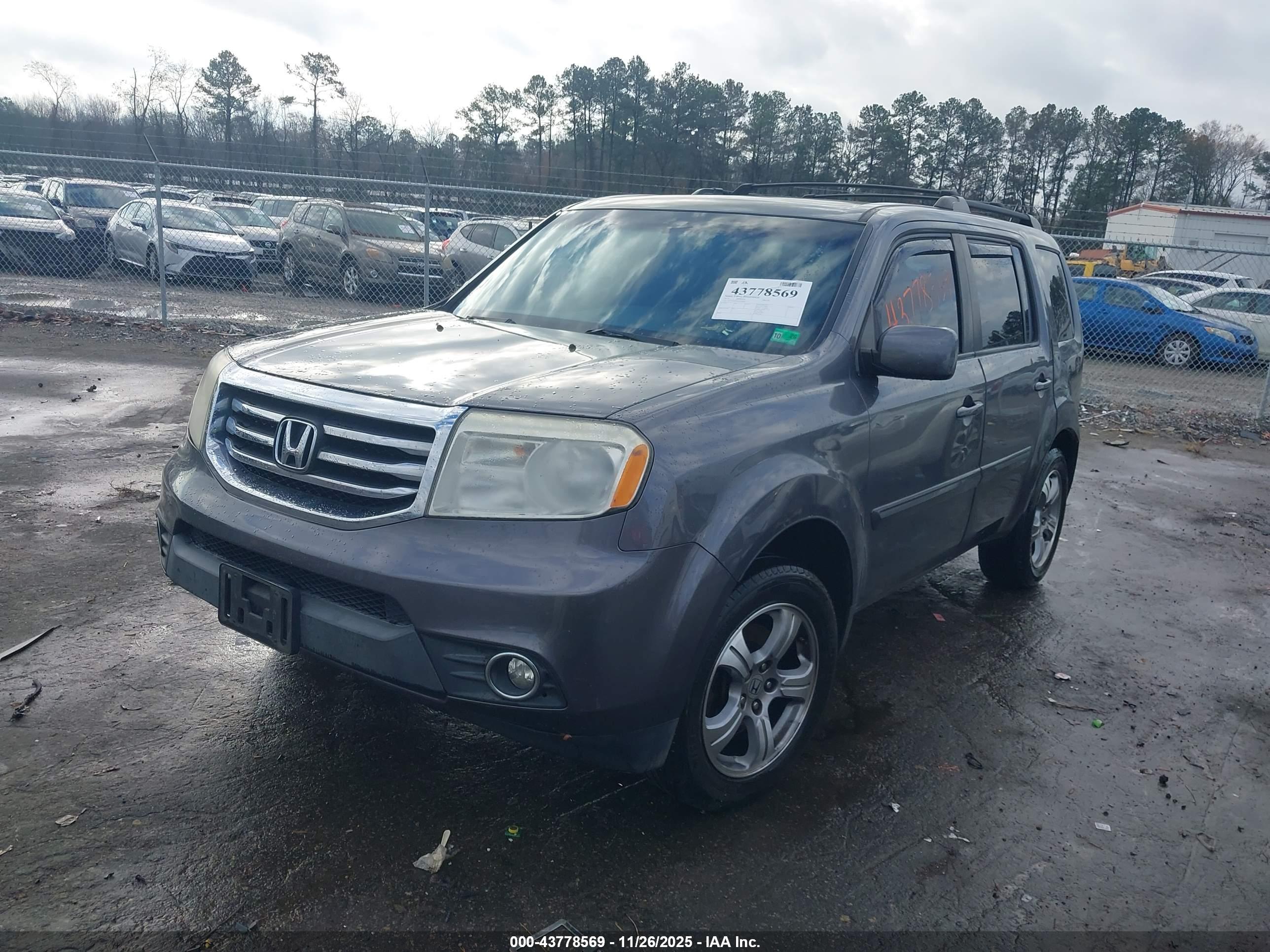 HONDA PILOT image 2