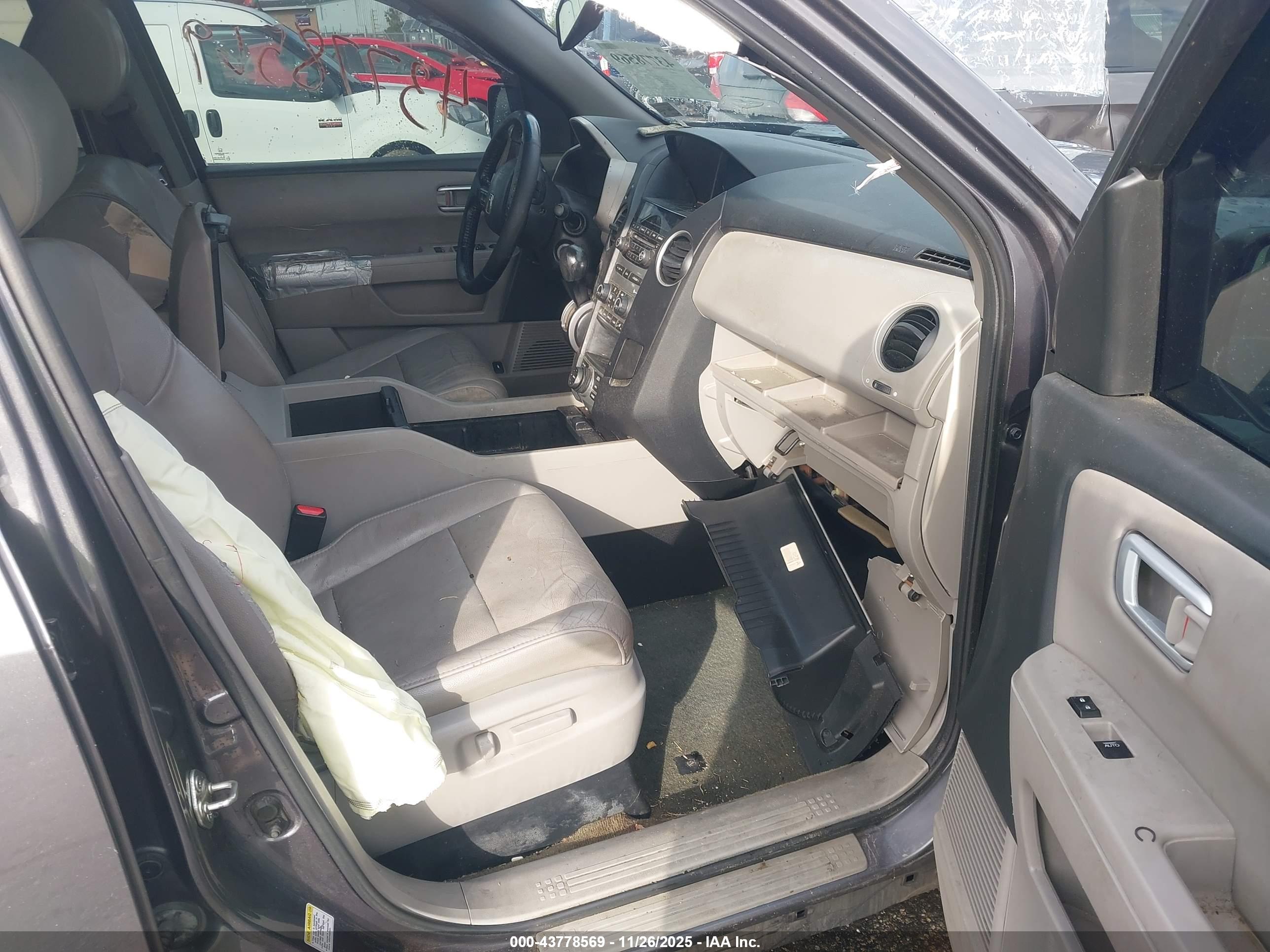 HONDA PILOT image 5