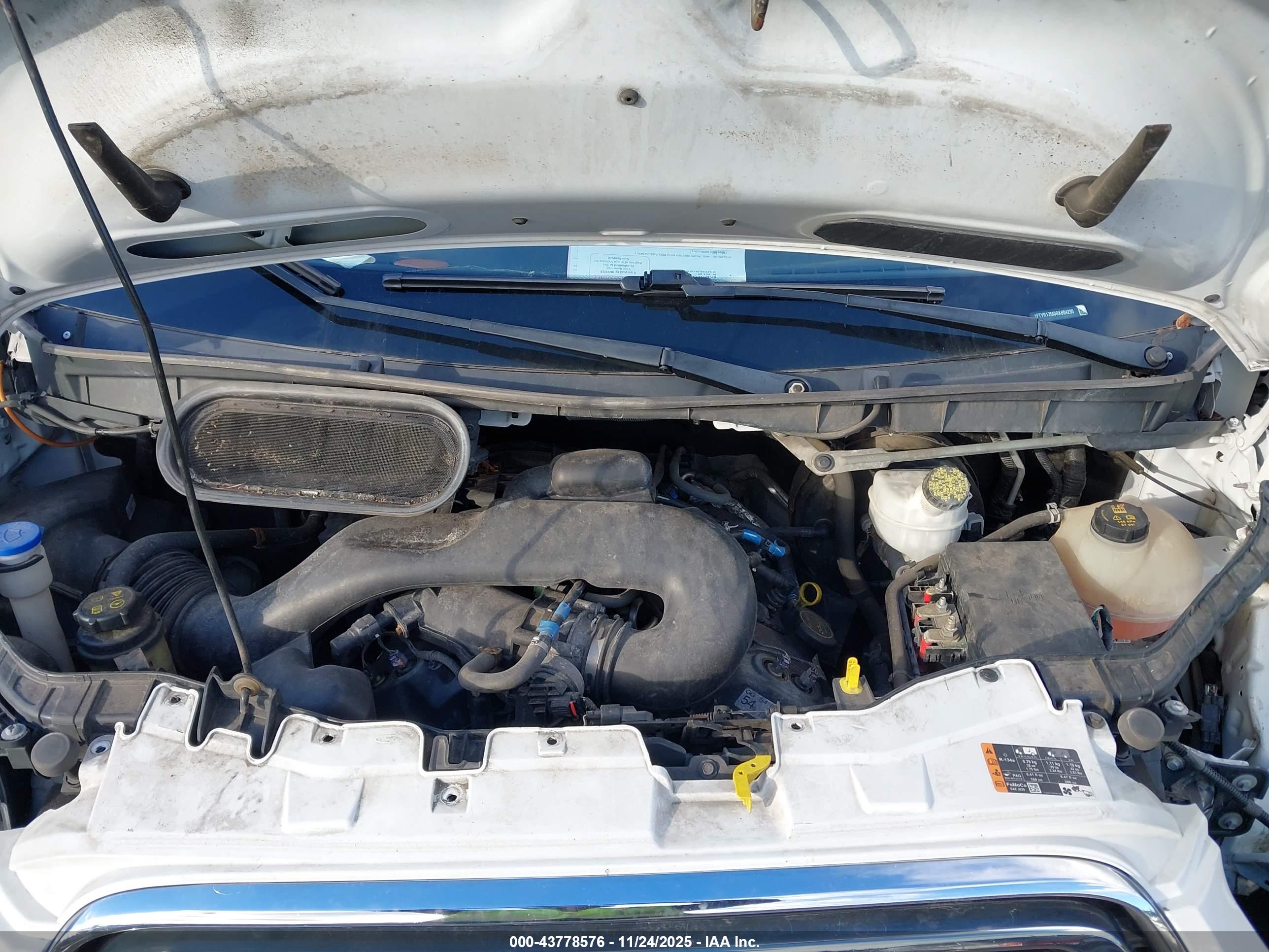 FORD TRANSIT-250 image 10