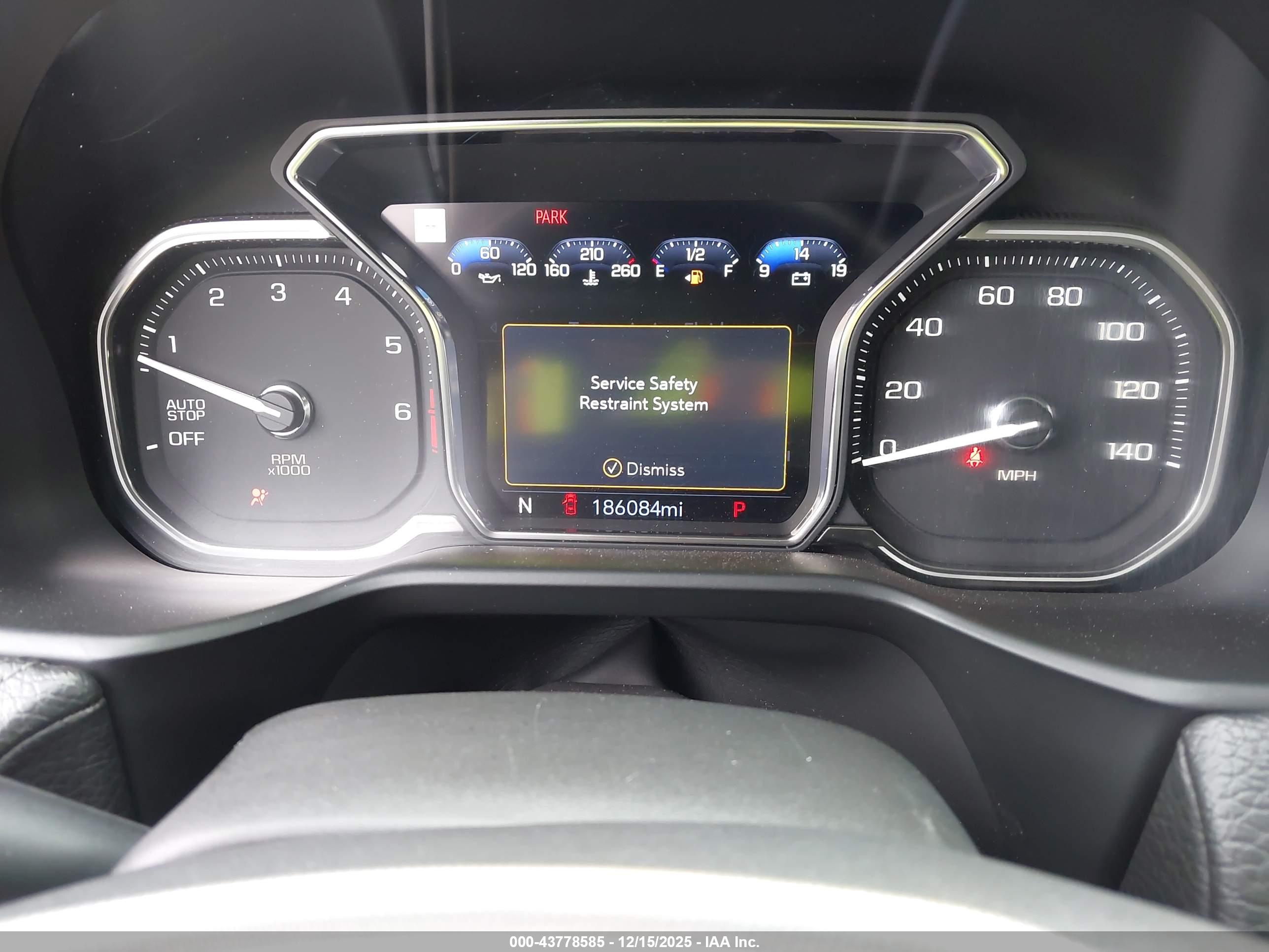 GMC YUKON image 7