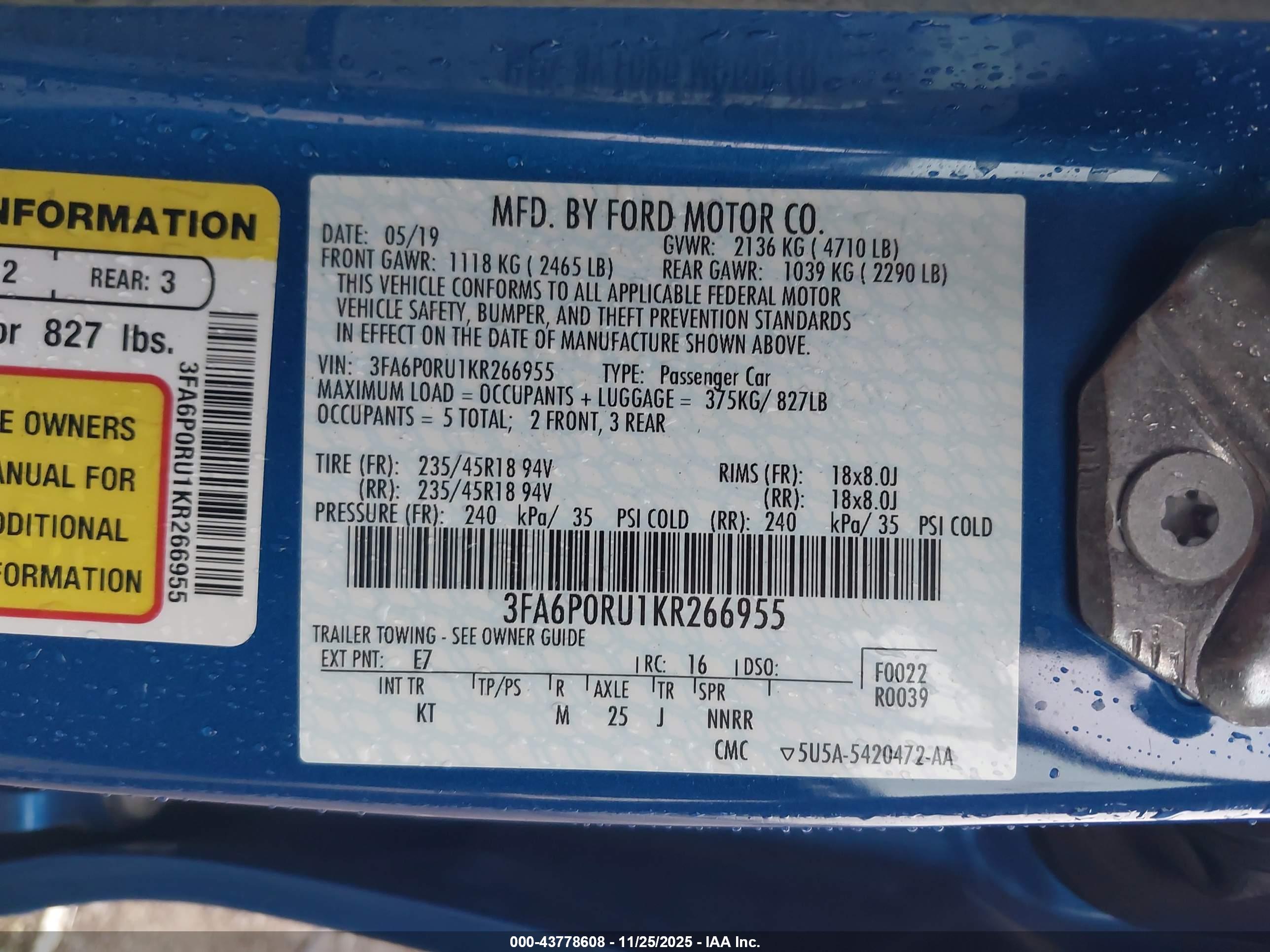 FORD FUSION image 9