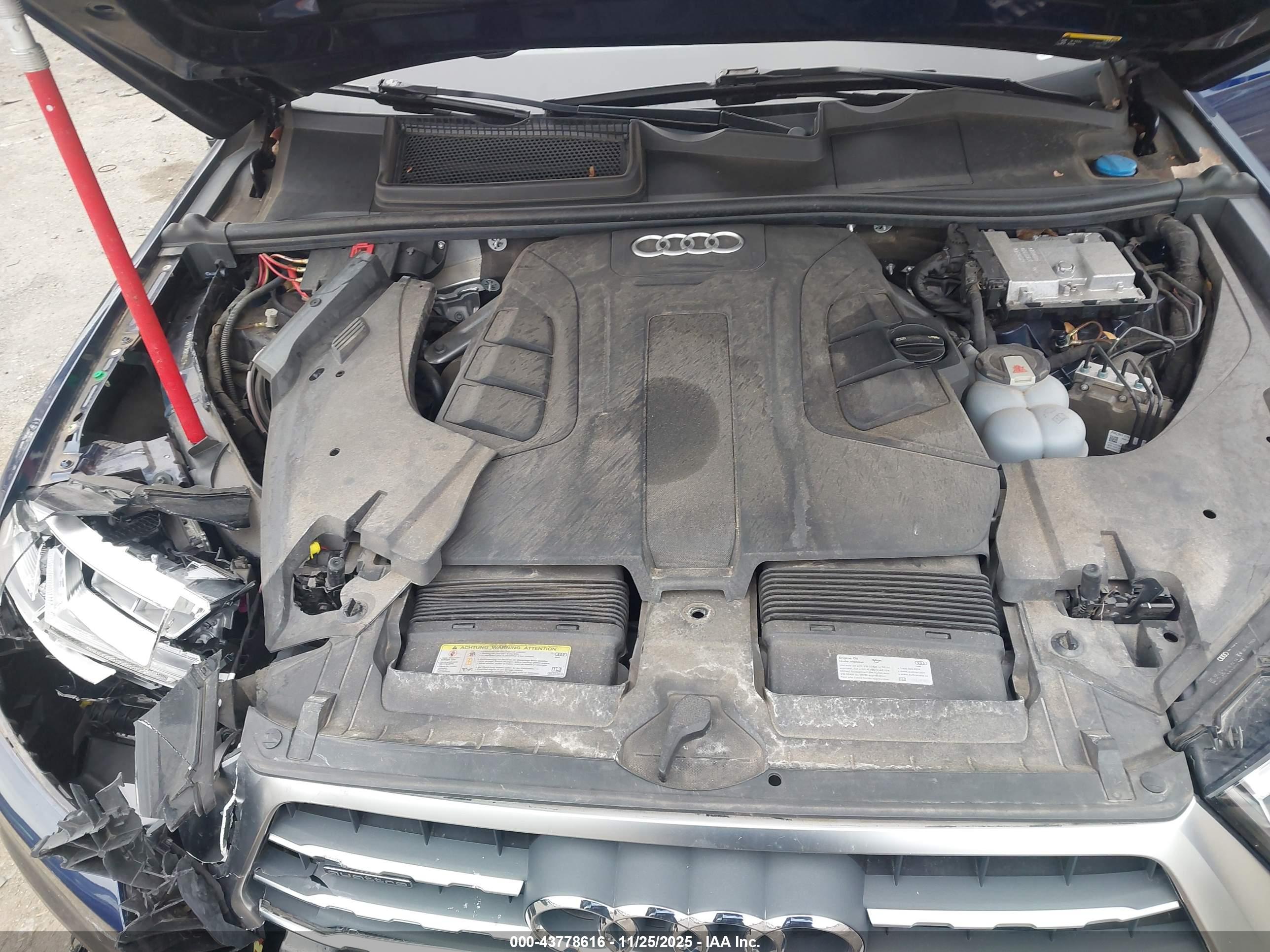 AUDI Q7 image 10