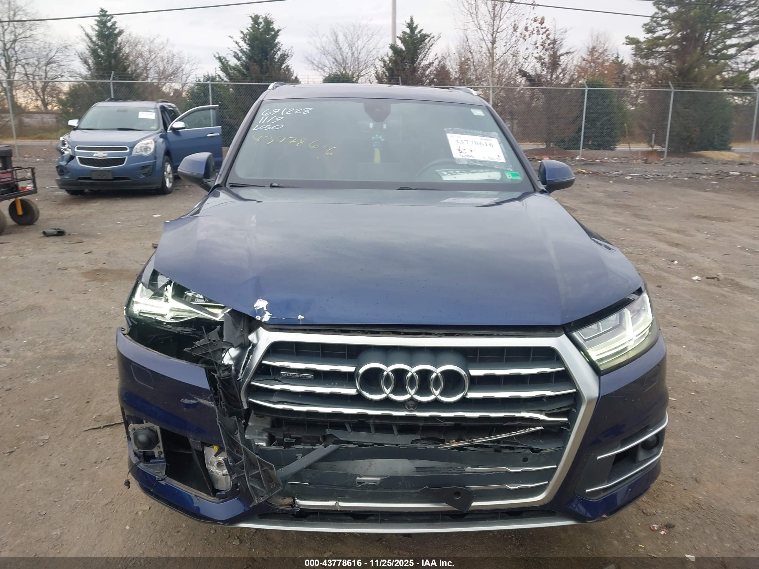 AUDI Q7 image 6