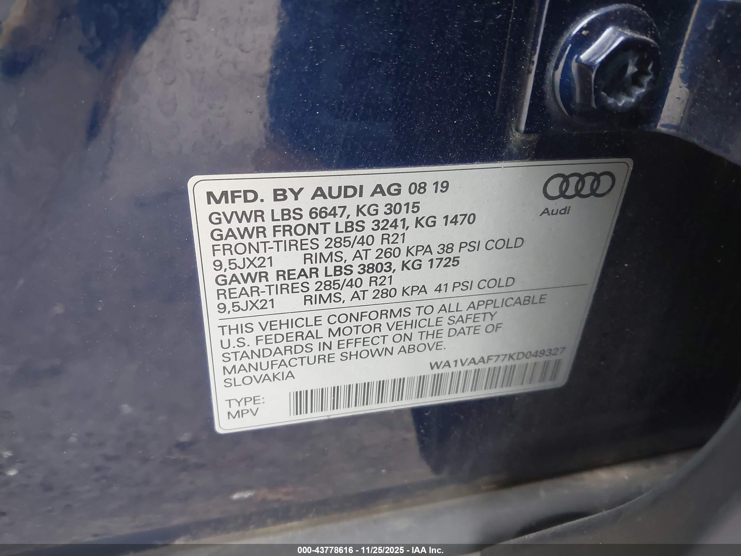 AUDI Q7 image 9