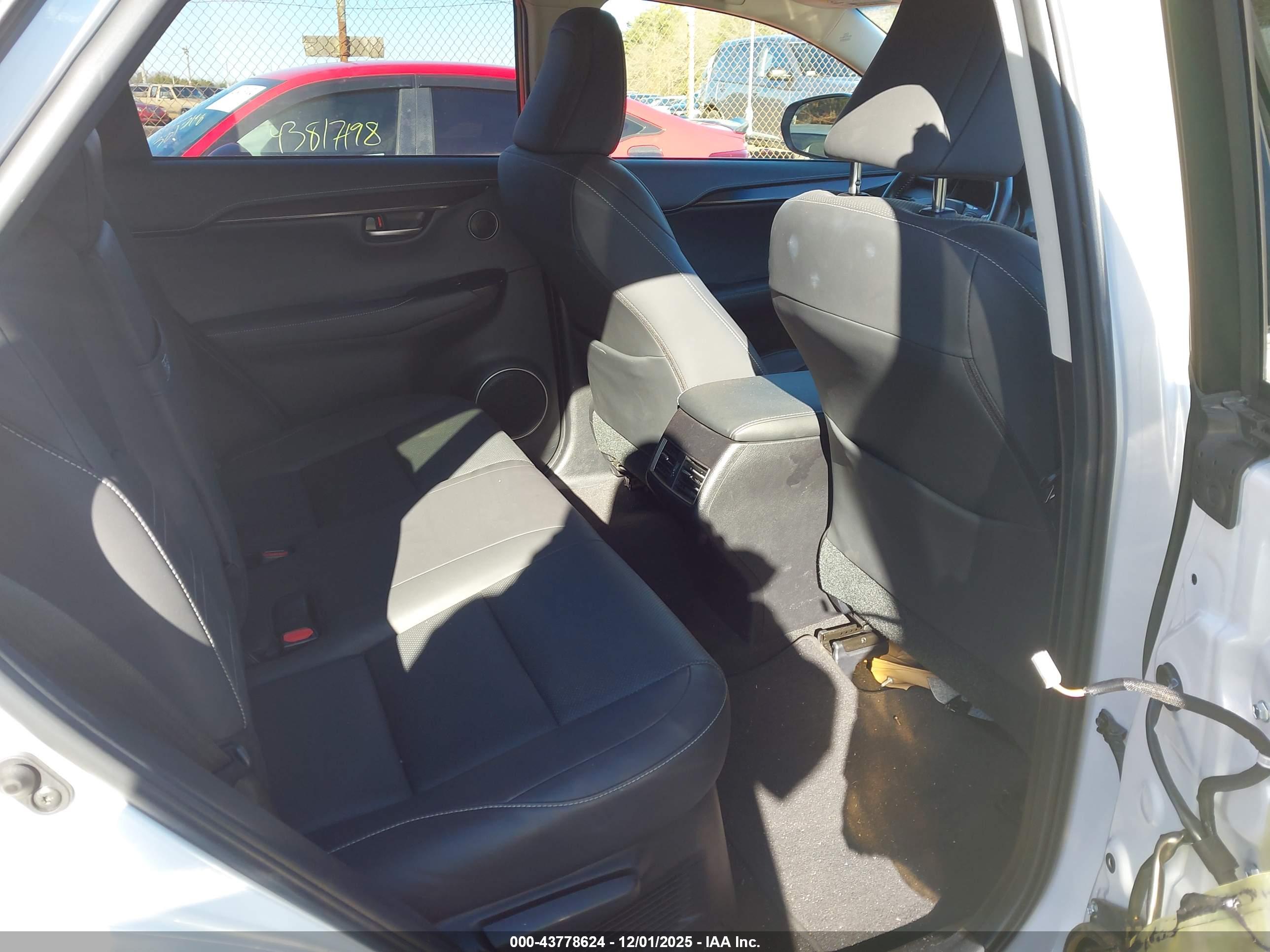 LEXUS NX image 8