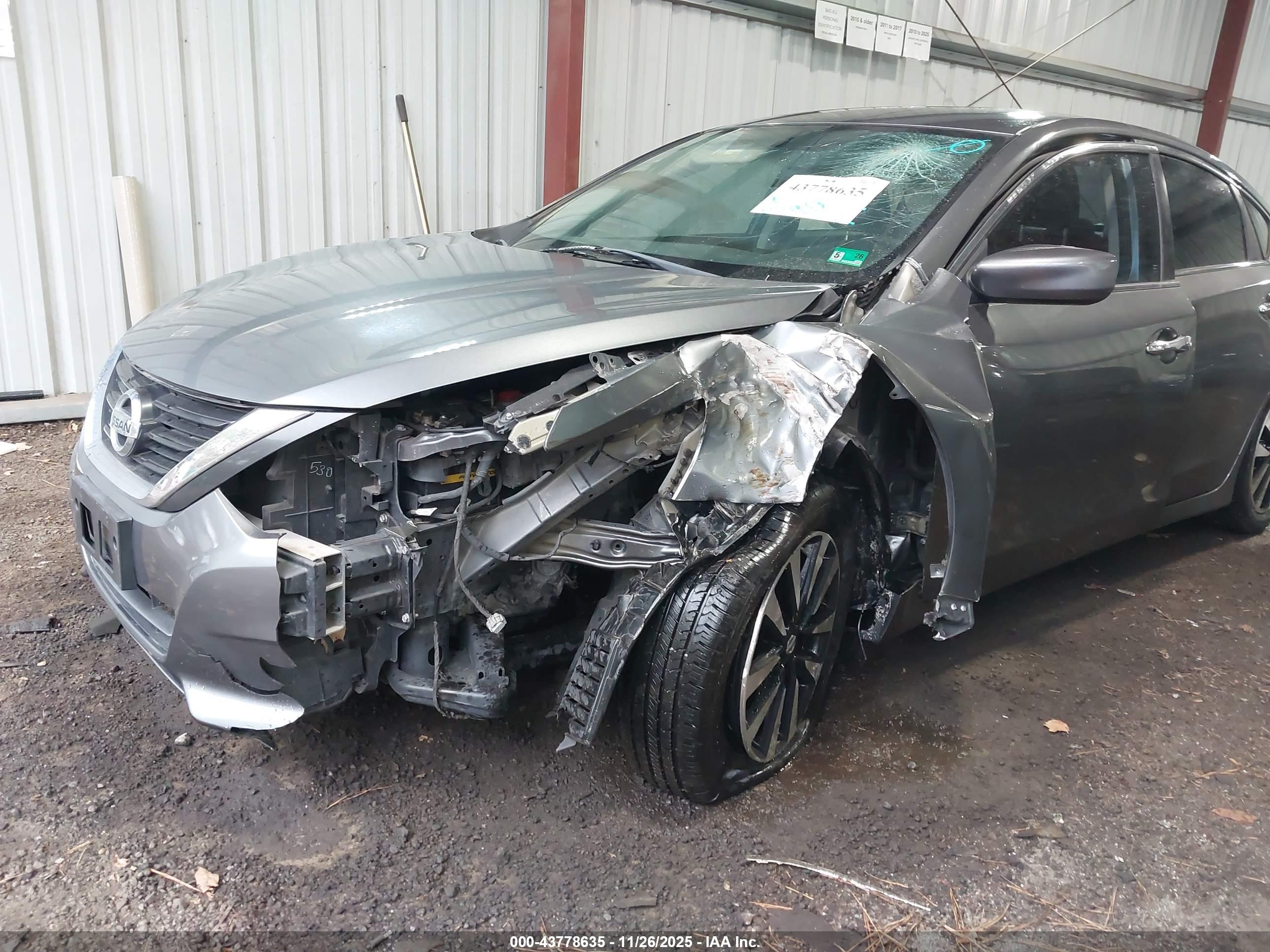 NISSAN ALTIMA image 6