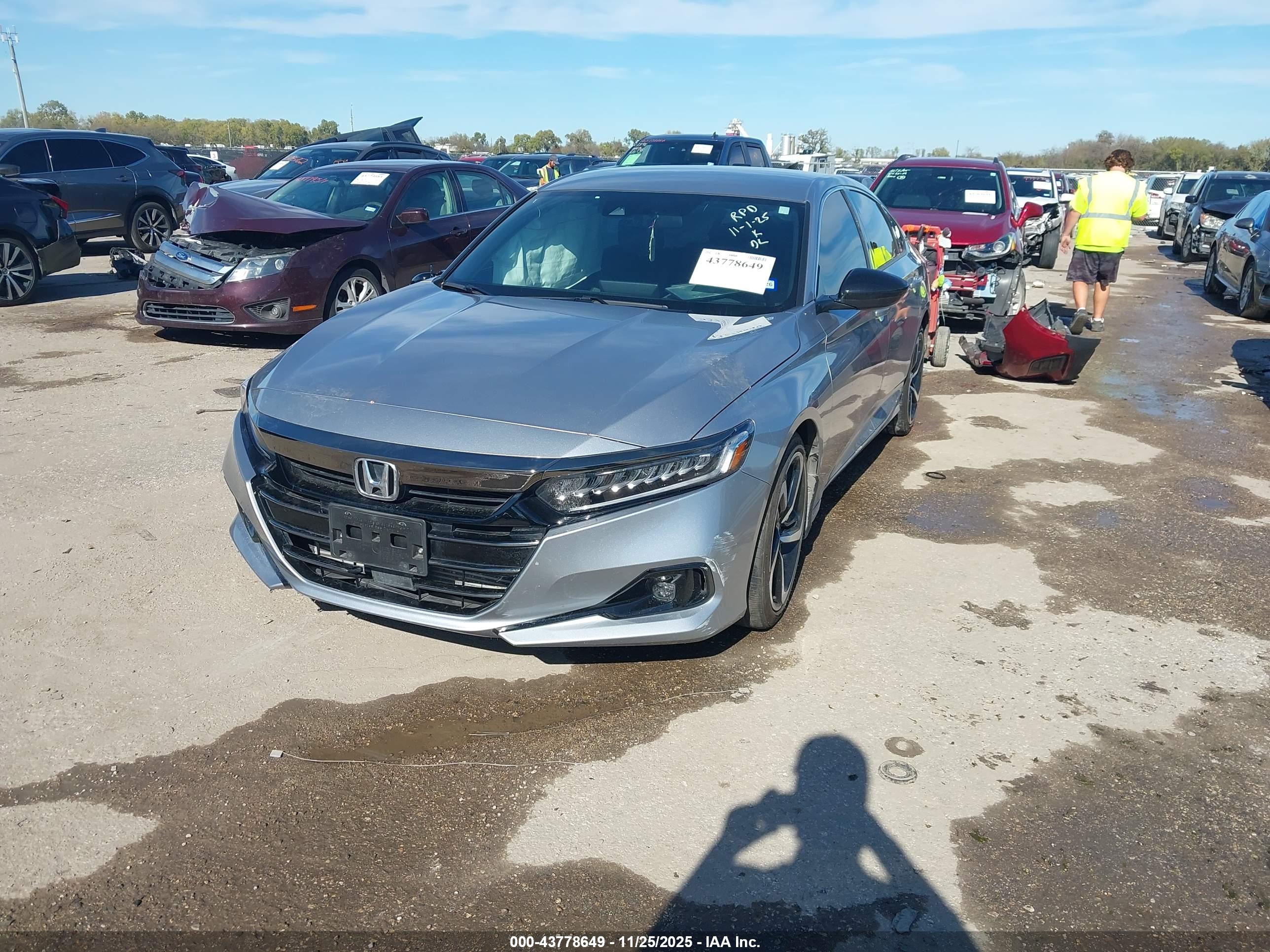 HONDA ACCORD image 2