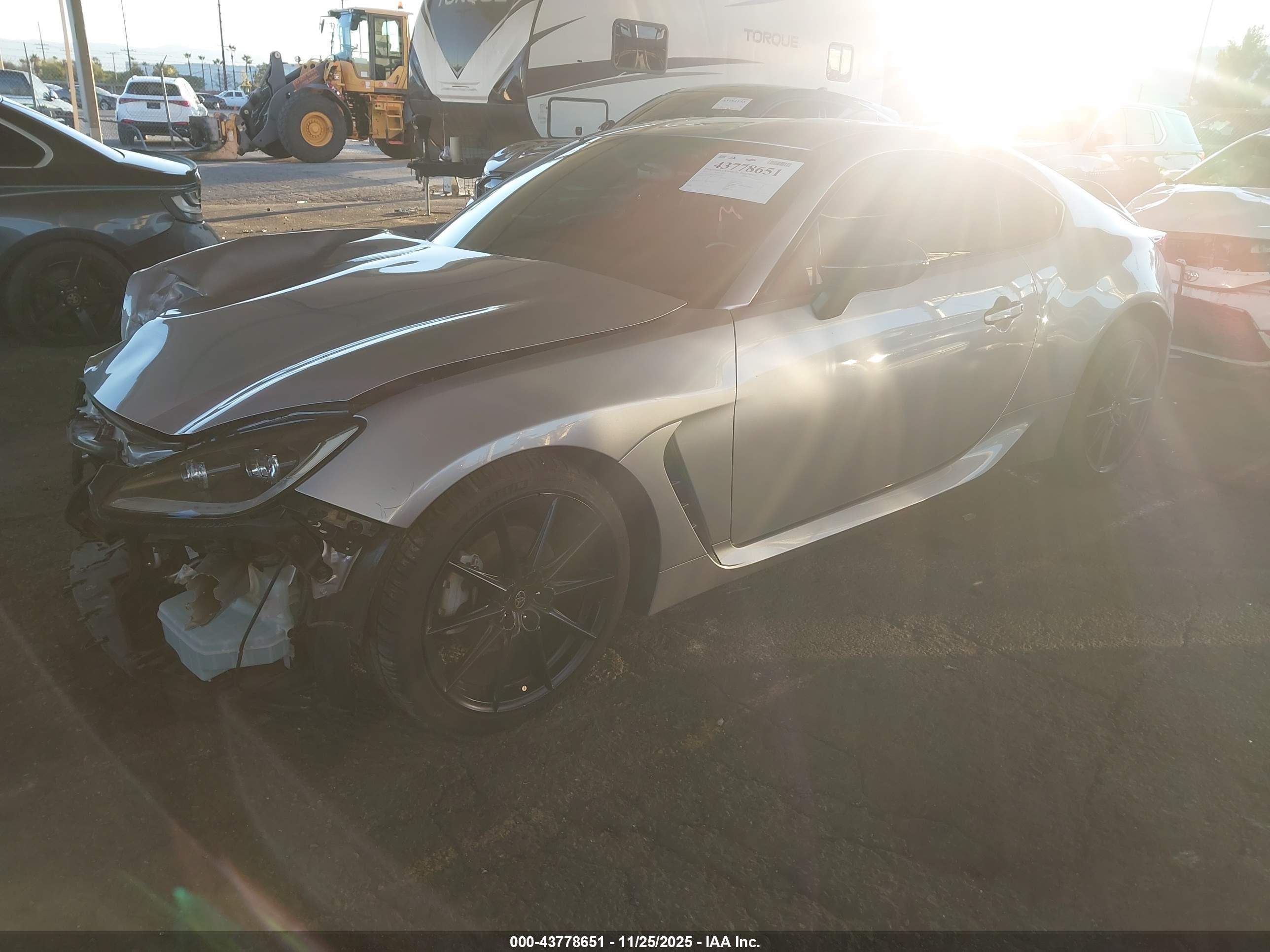 TOYOTA GR86 image 2