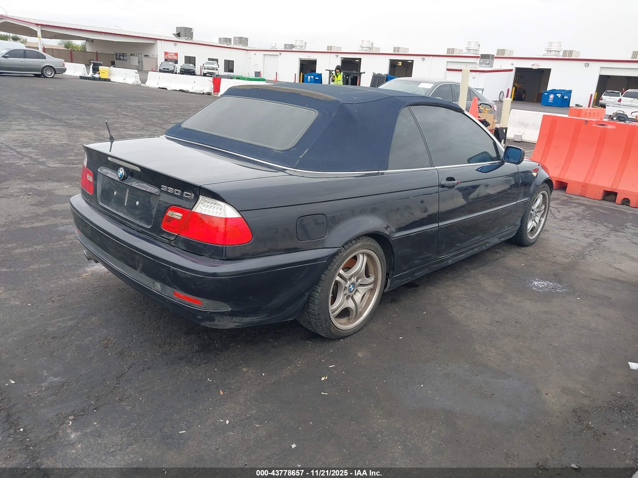 BMW 330CI image 4