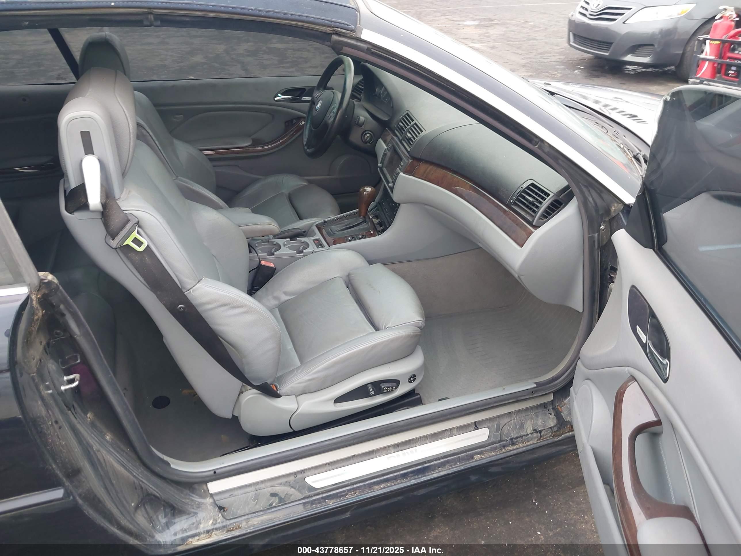 BMW 330CI image 5