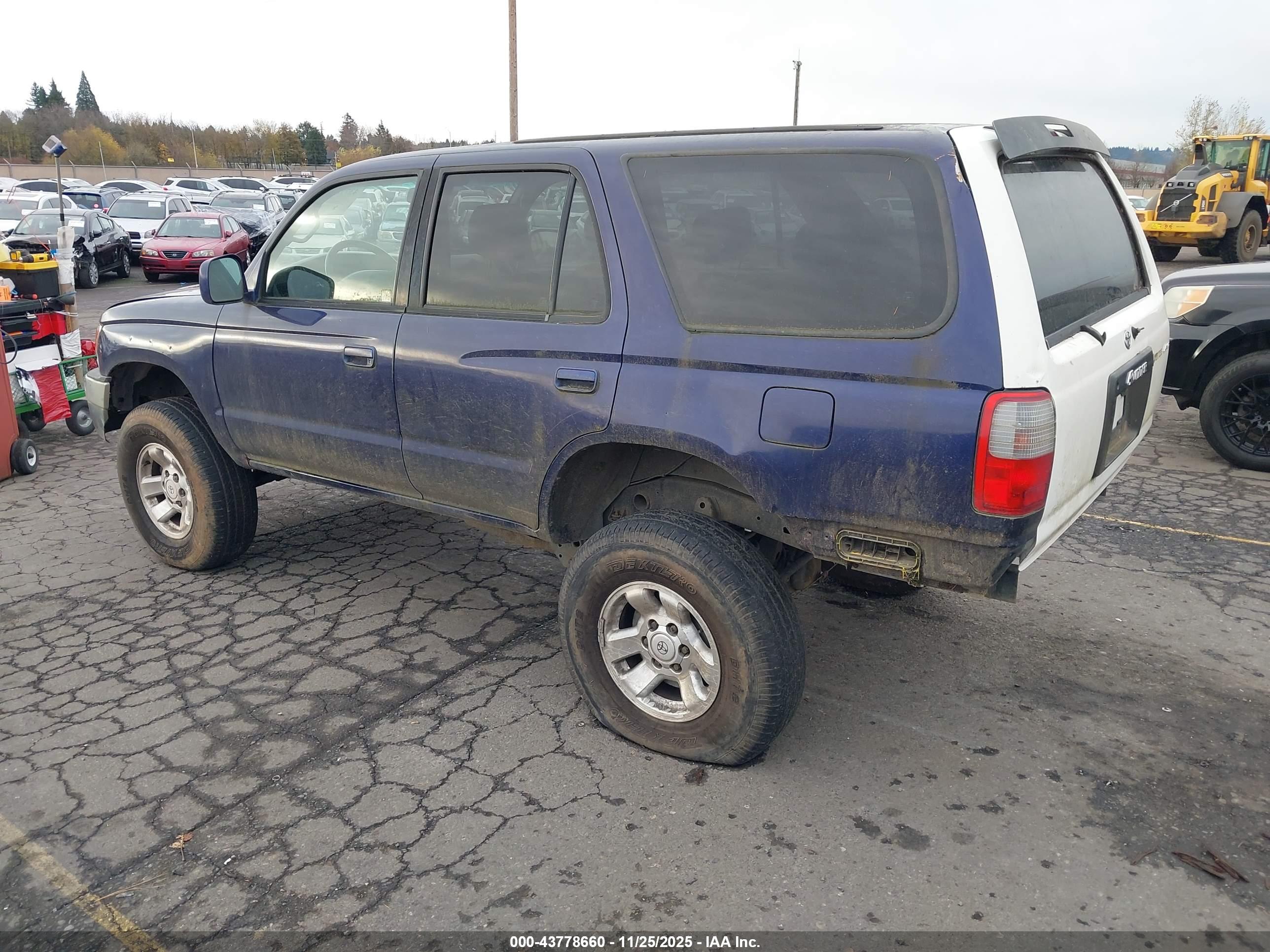 TOYOTA 4RUNNER image 3