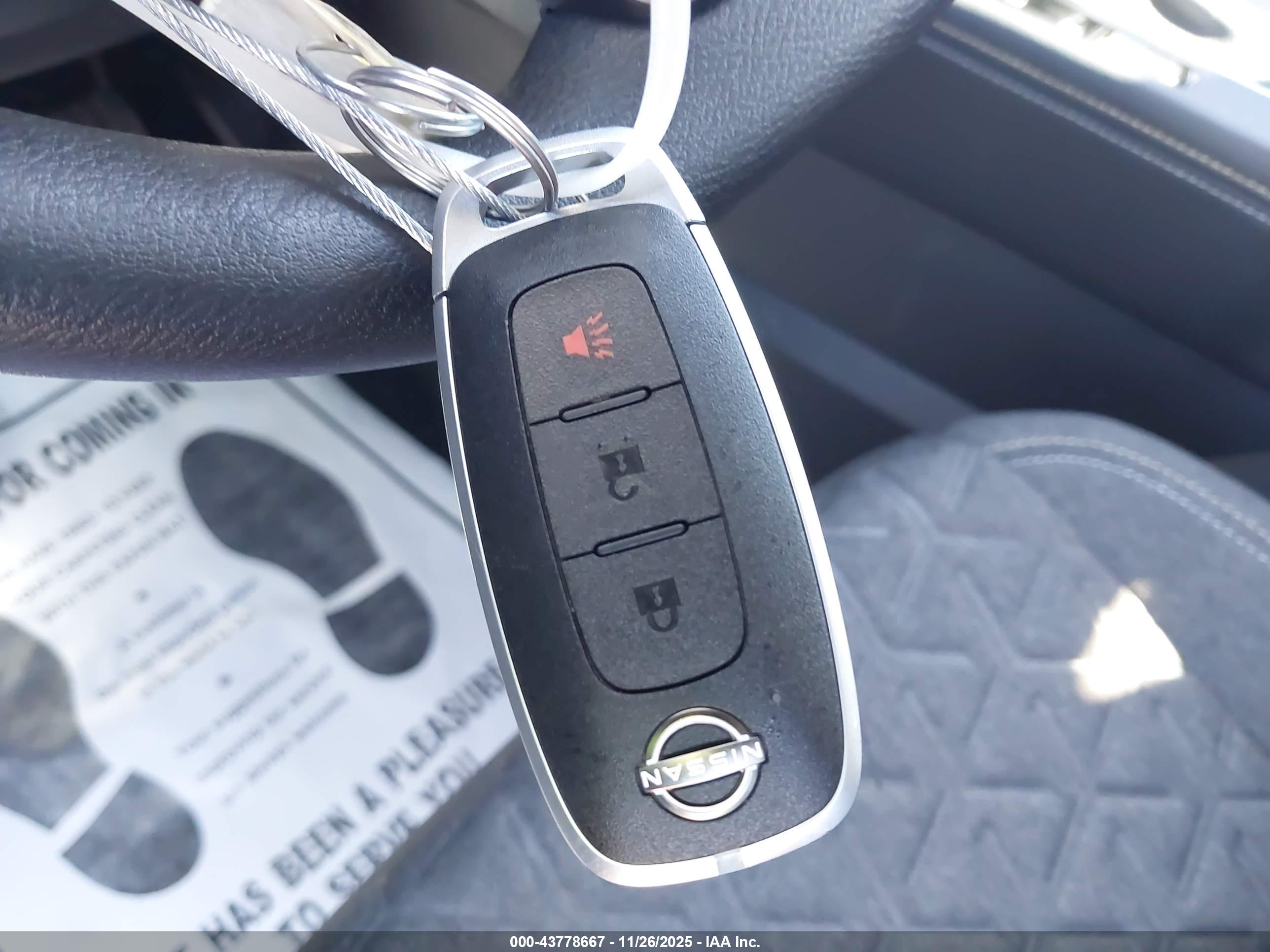 NISSAN KICKS image 11