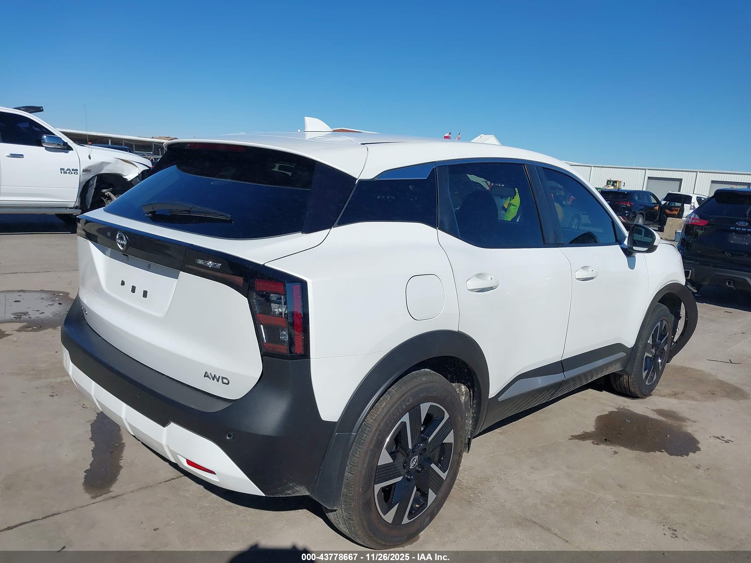 NISSAN KICKS image 4