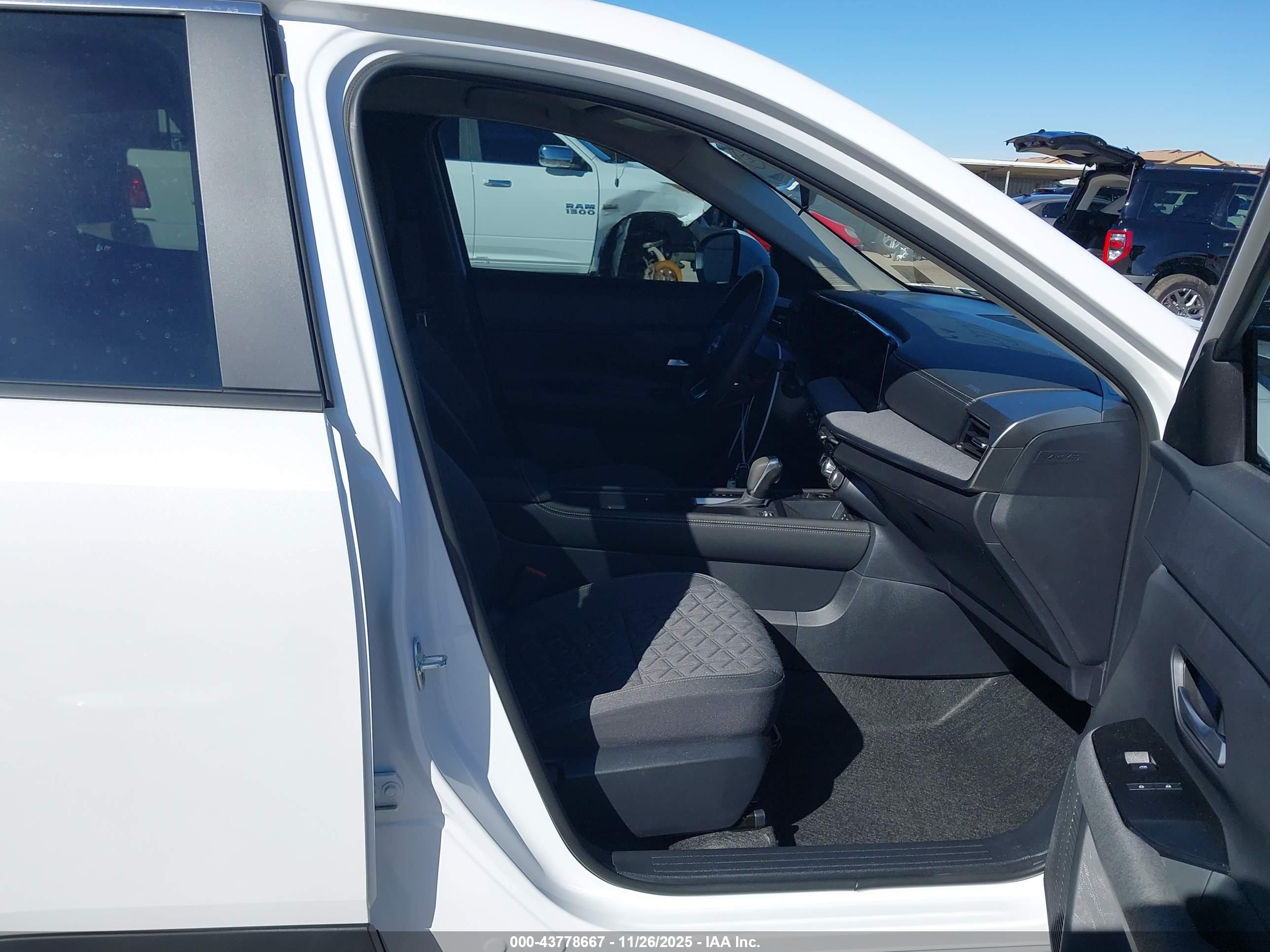 NISSAN KICKS image 5